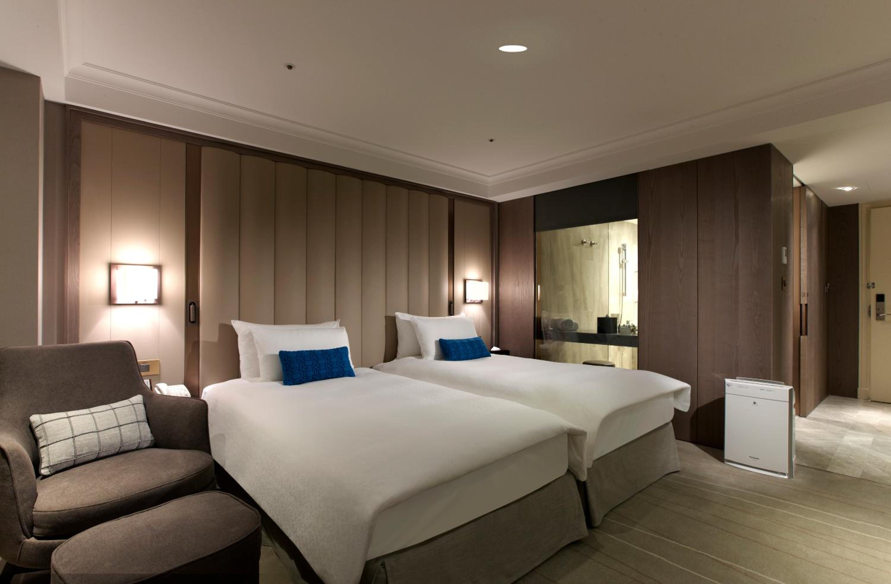 Premier Twin Room photo 3