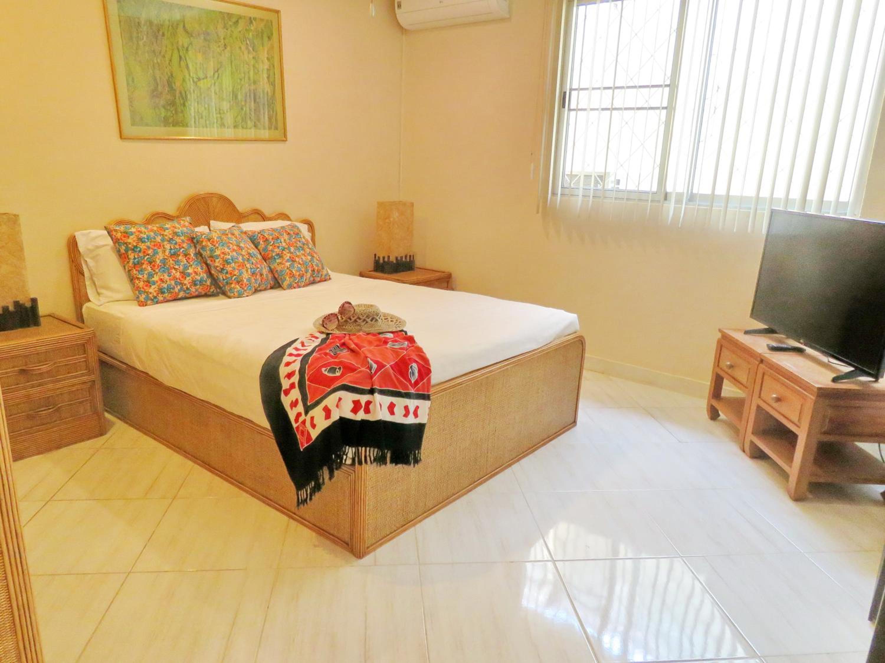 Two Bedroom Pool View With Spa Bath photo 1
