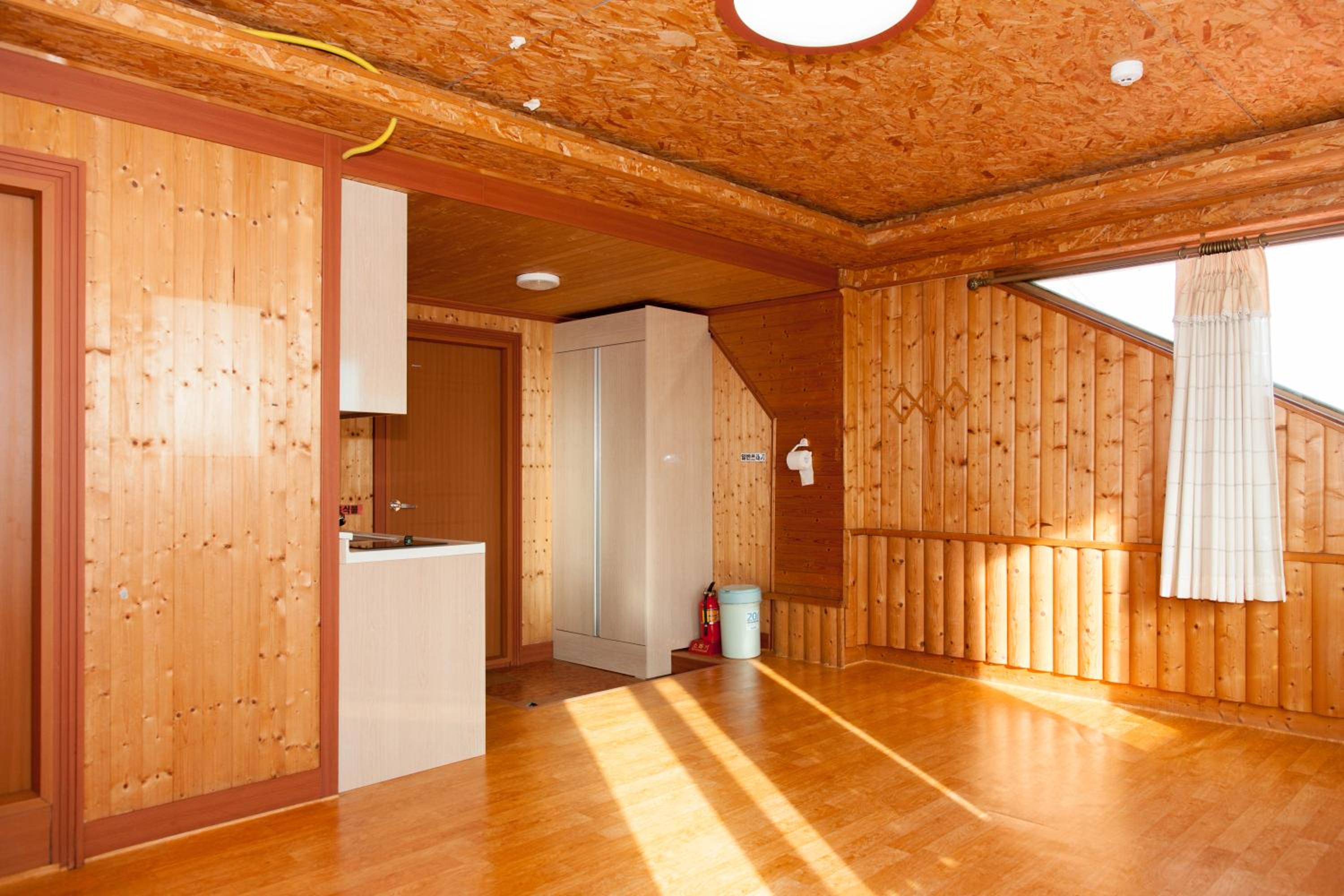 Deluxe Studio - Photo 1