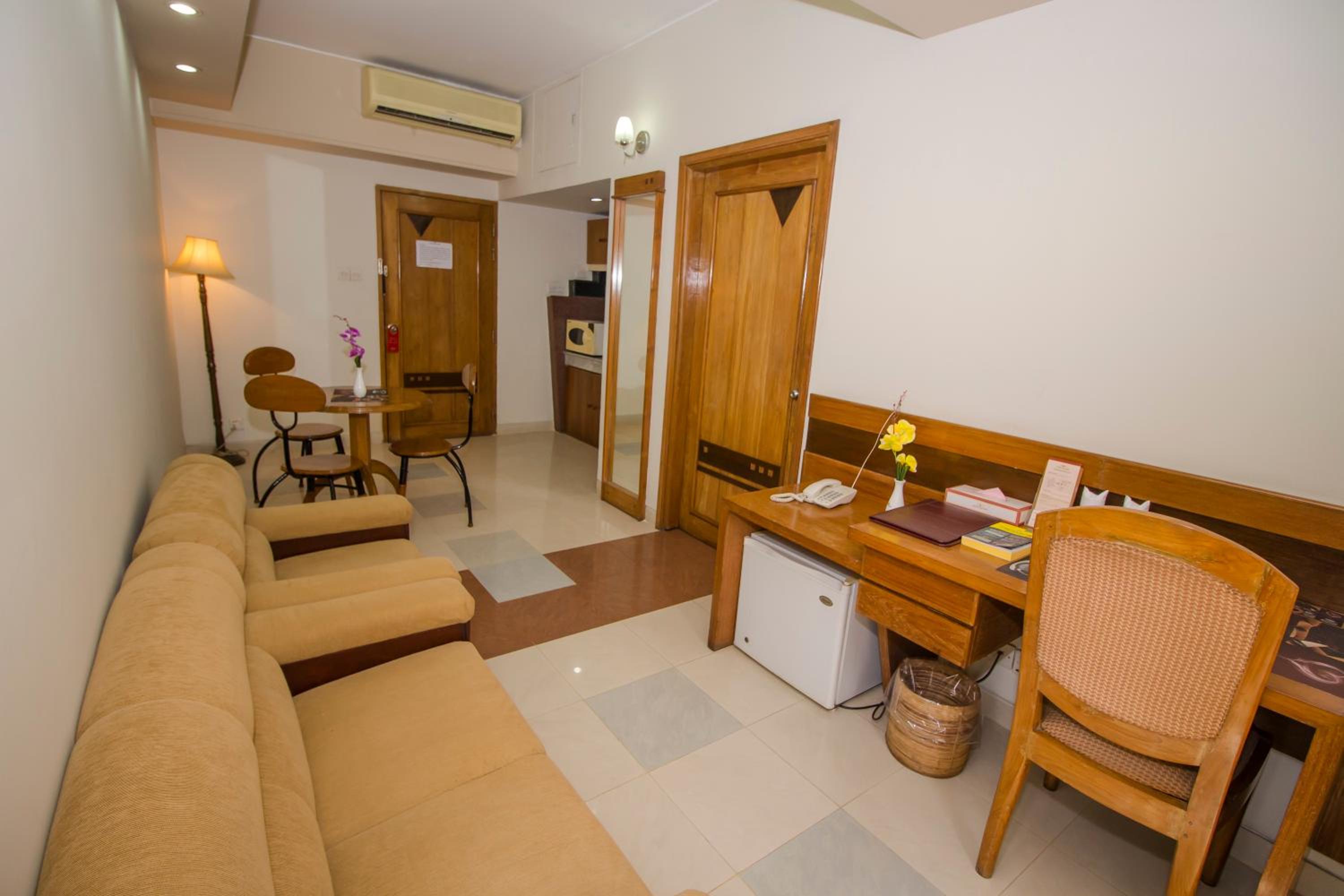 Executive Suite photo 2