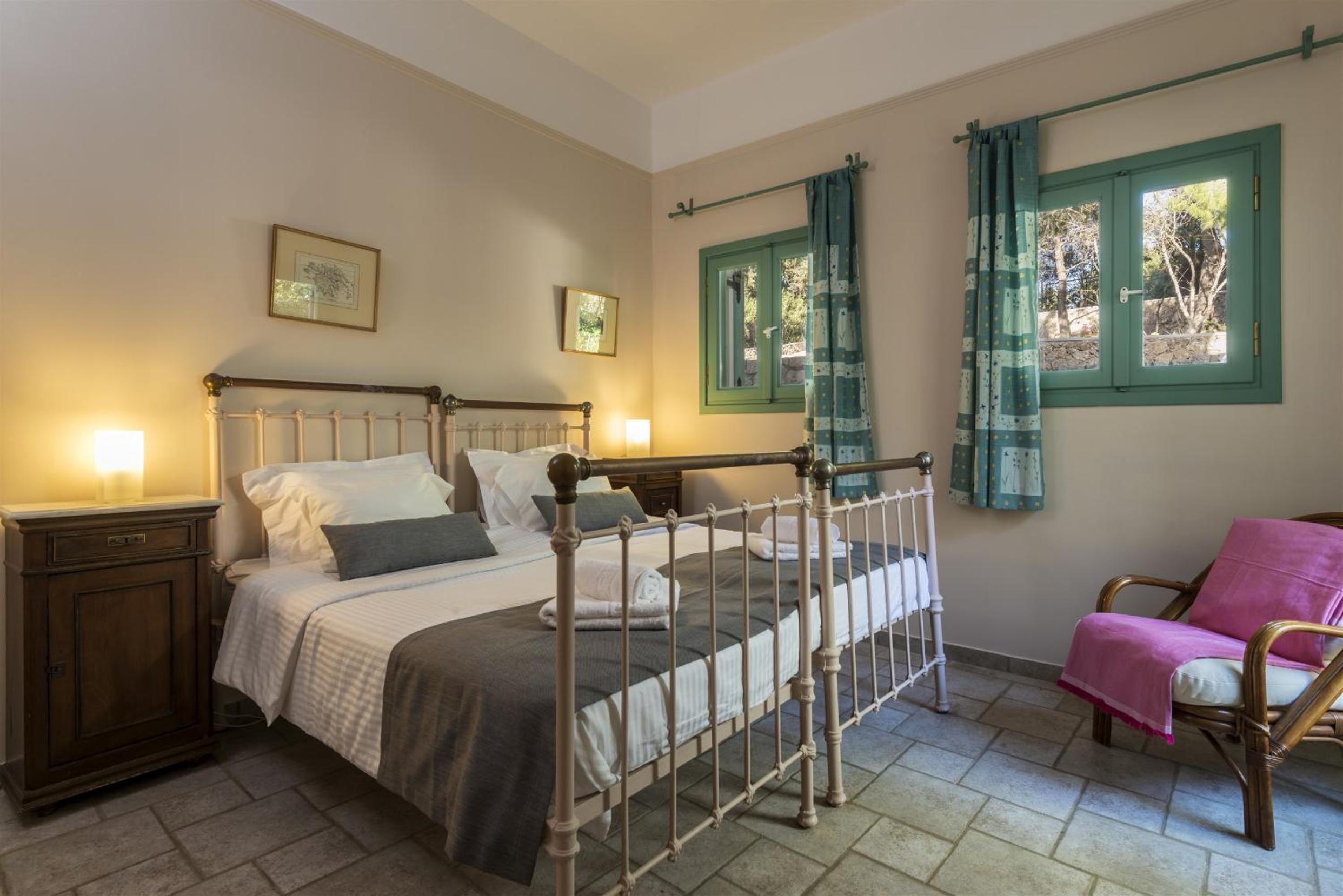 Seven-Bedroom Villa with Tennis Court - Beach Front