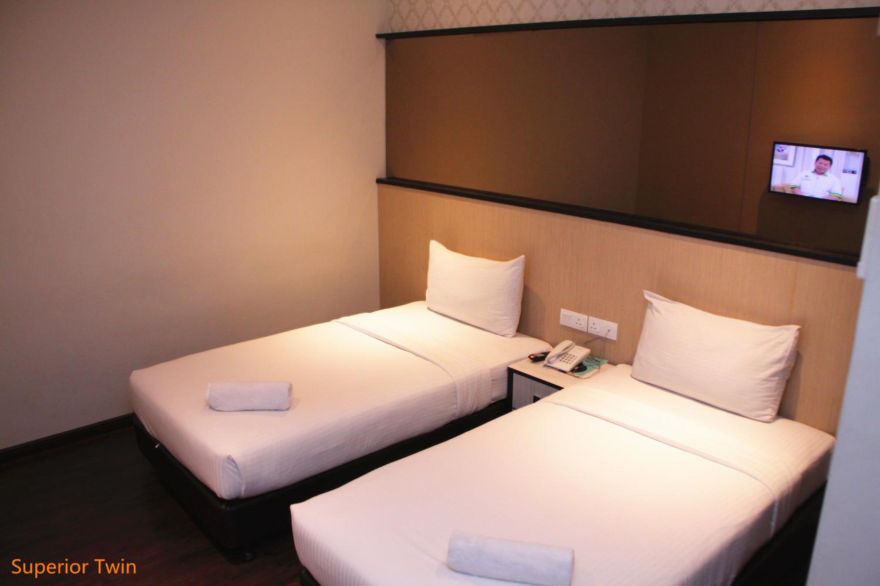 Superior Twin Room photo 2