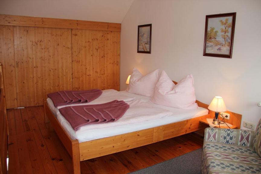 One-Bedroom Apartment - Annex photo 2