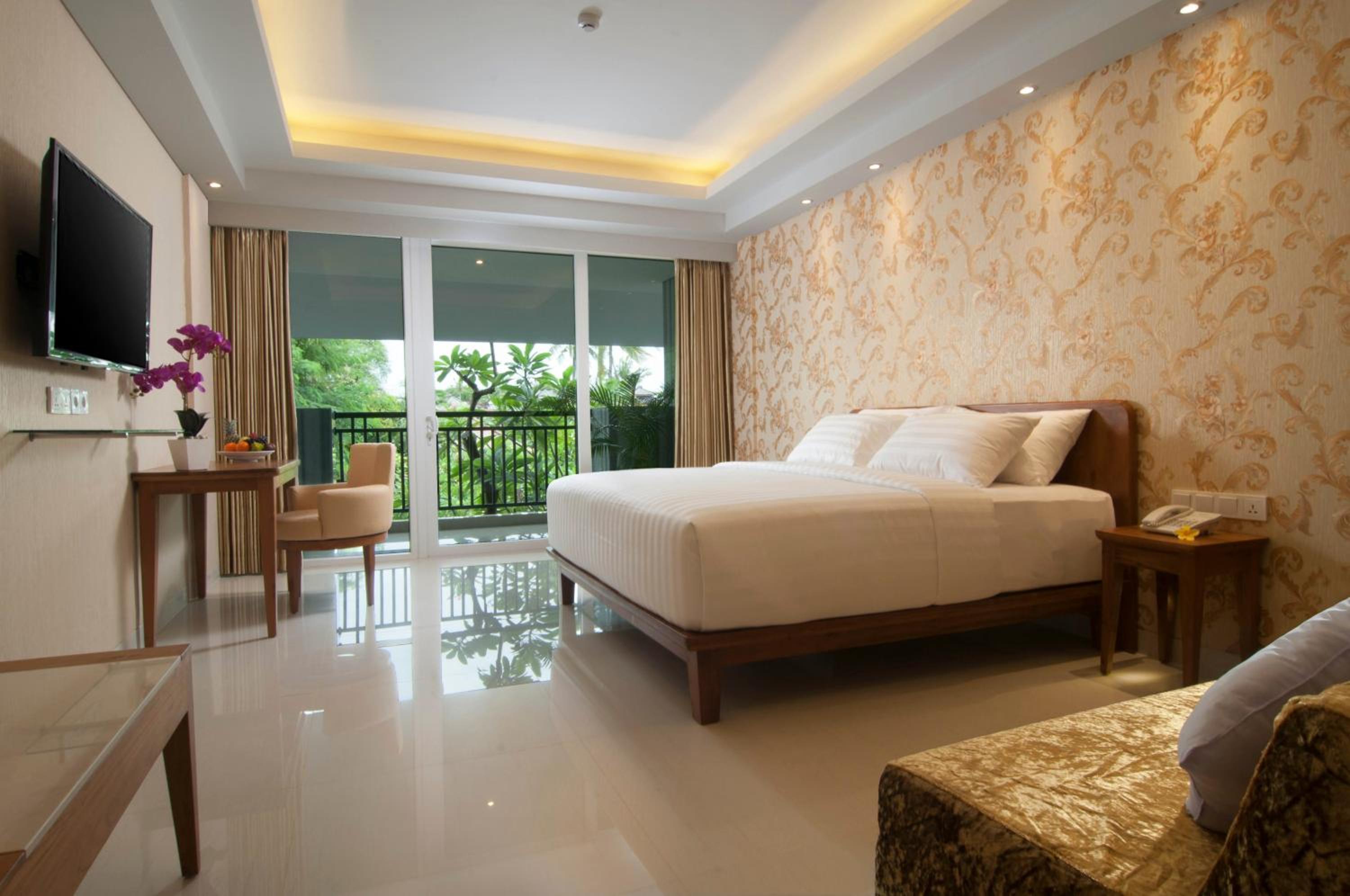 Deluxe King Room - Room Only