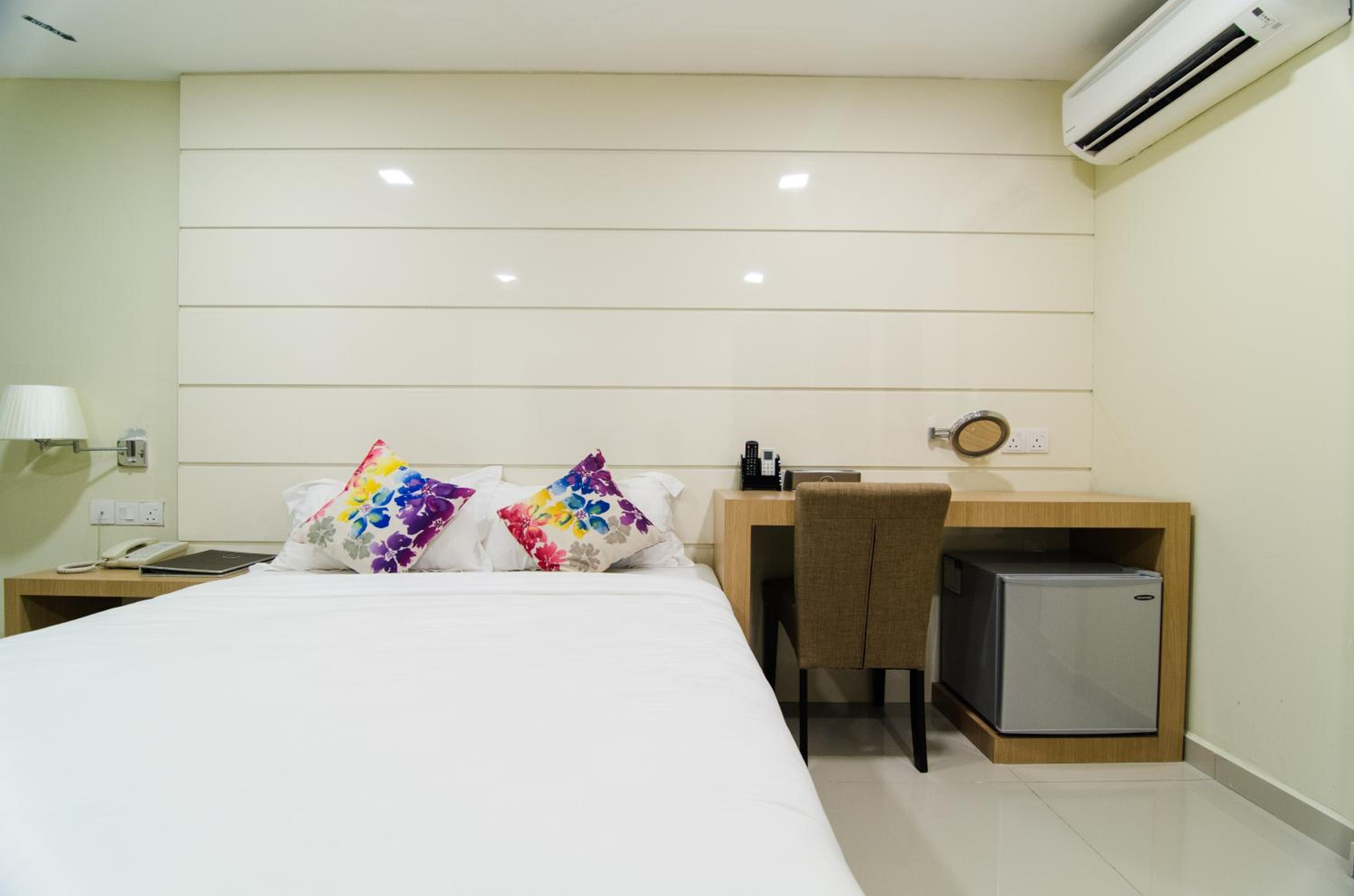 Deluxe Queen Room photo 2
