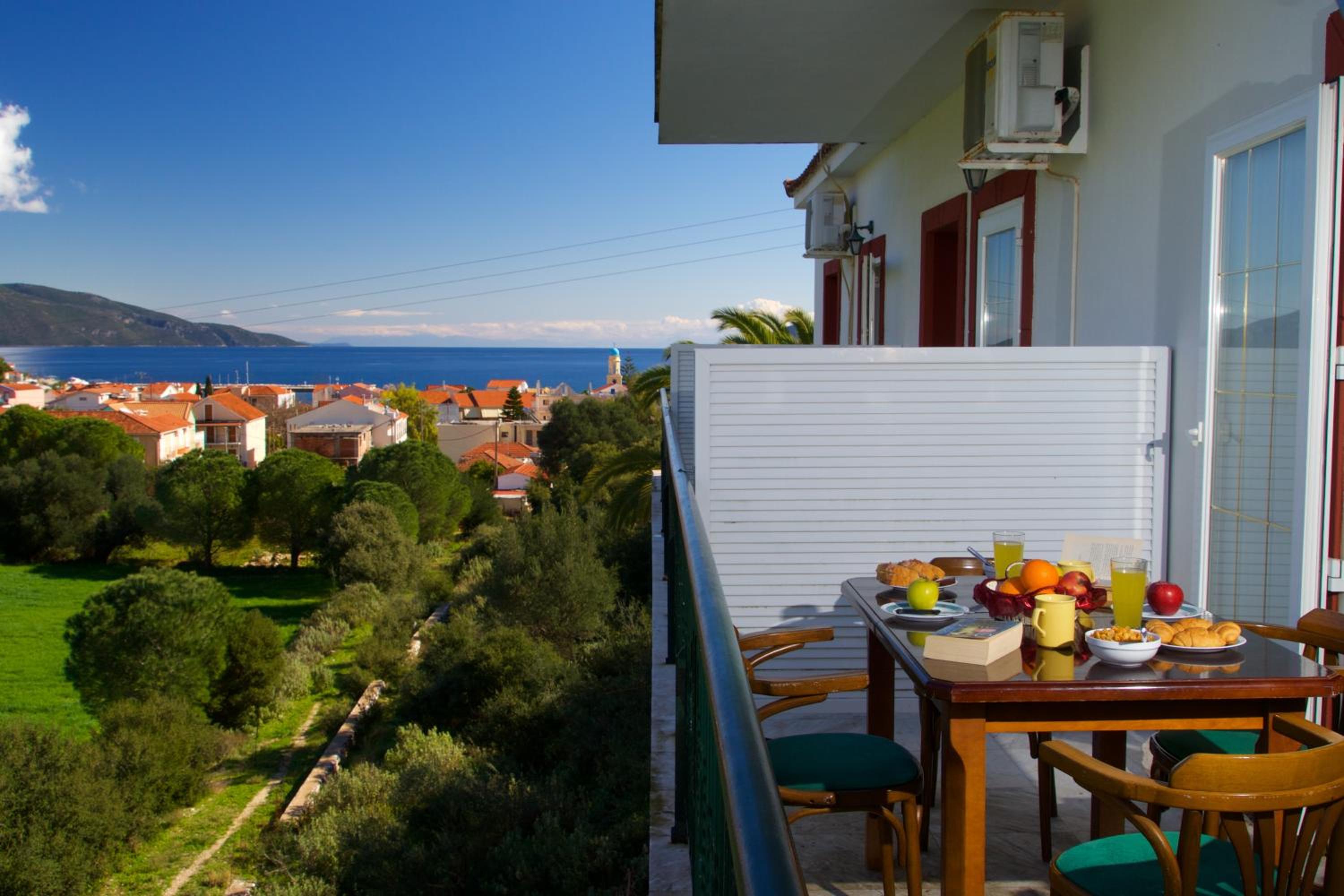 Apartment with Side Sea View photo 2