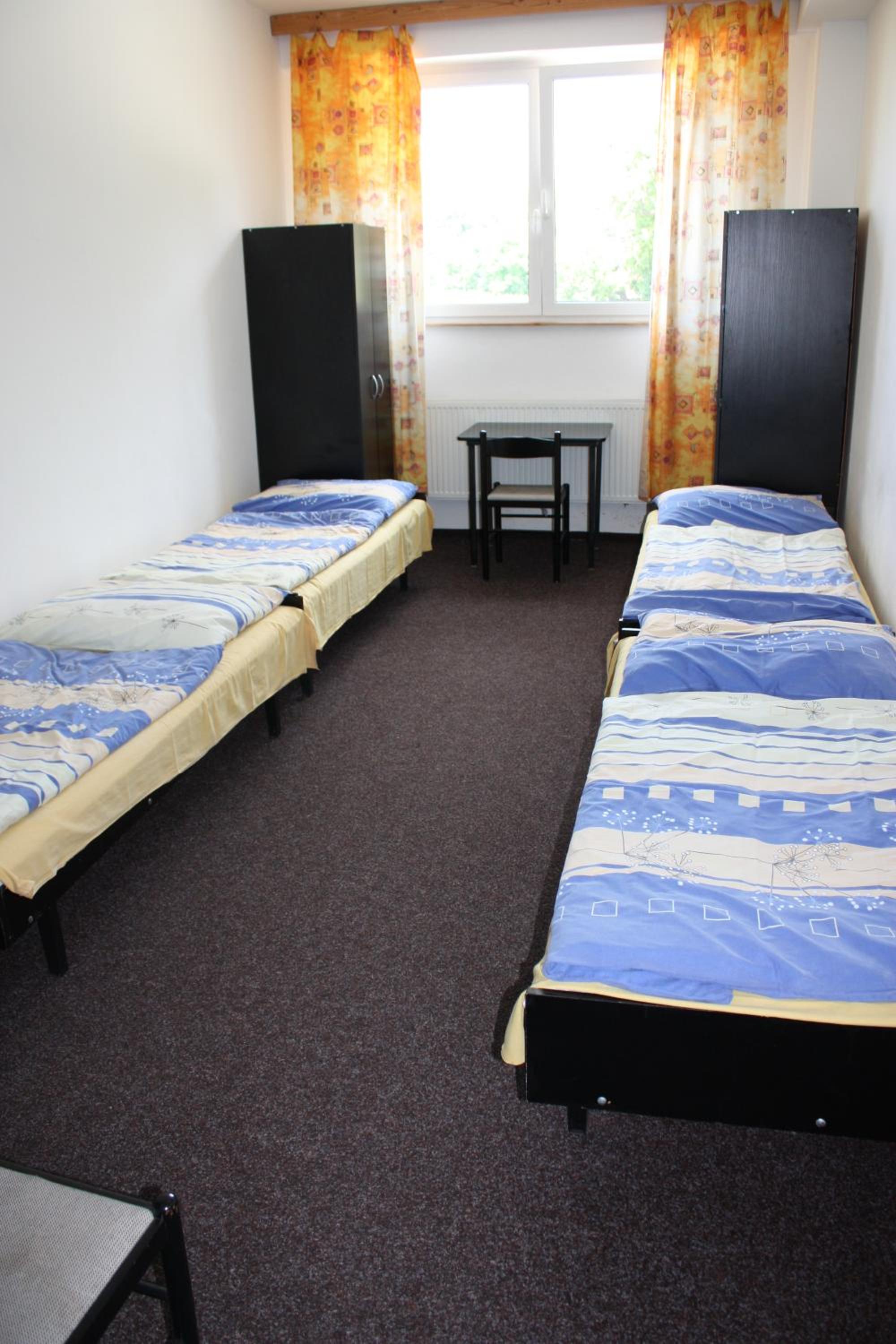 Quadruple Room with Shared Bathroom photo 2