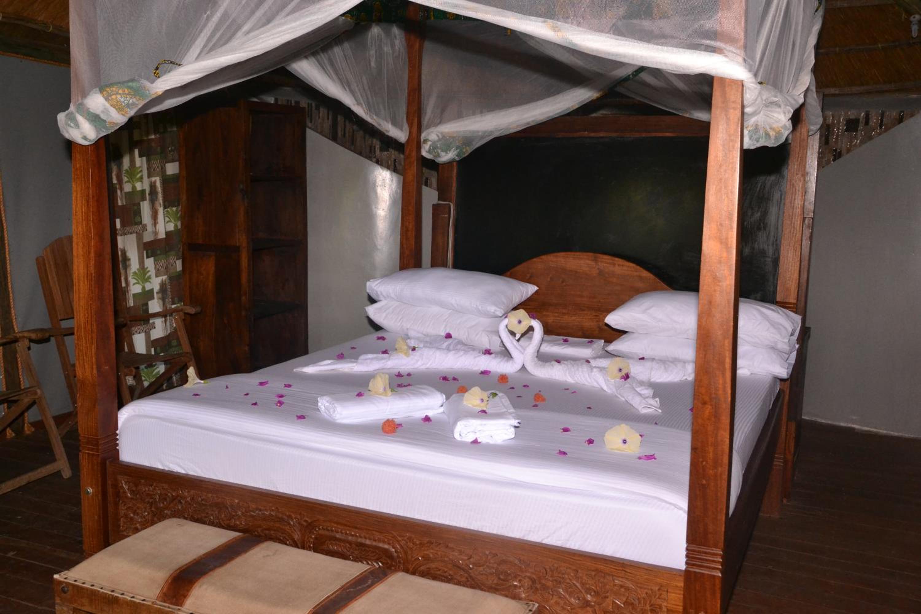 Double or Twin Room - Photo 5