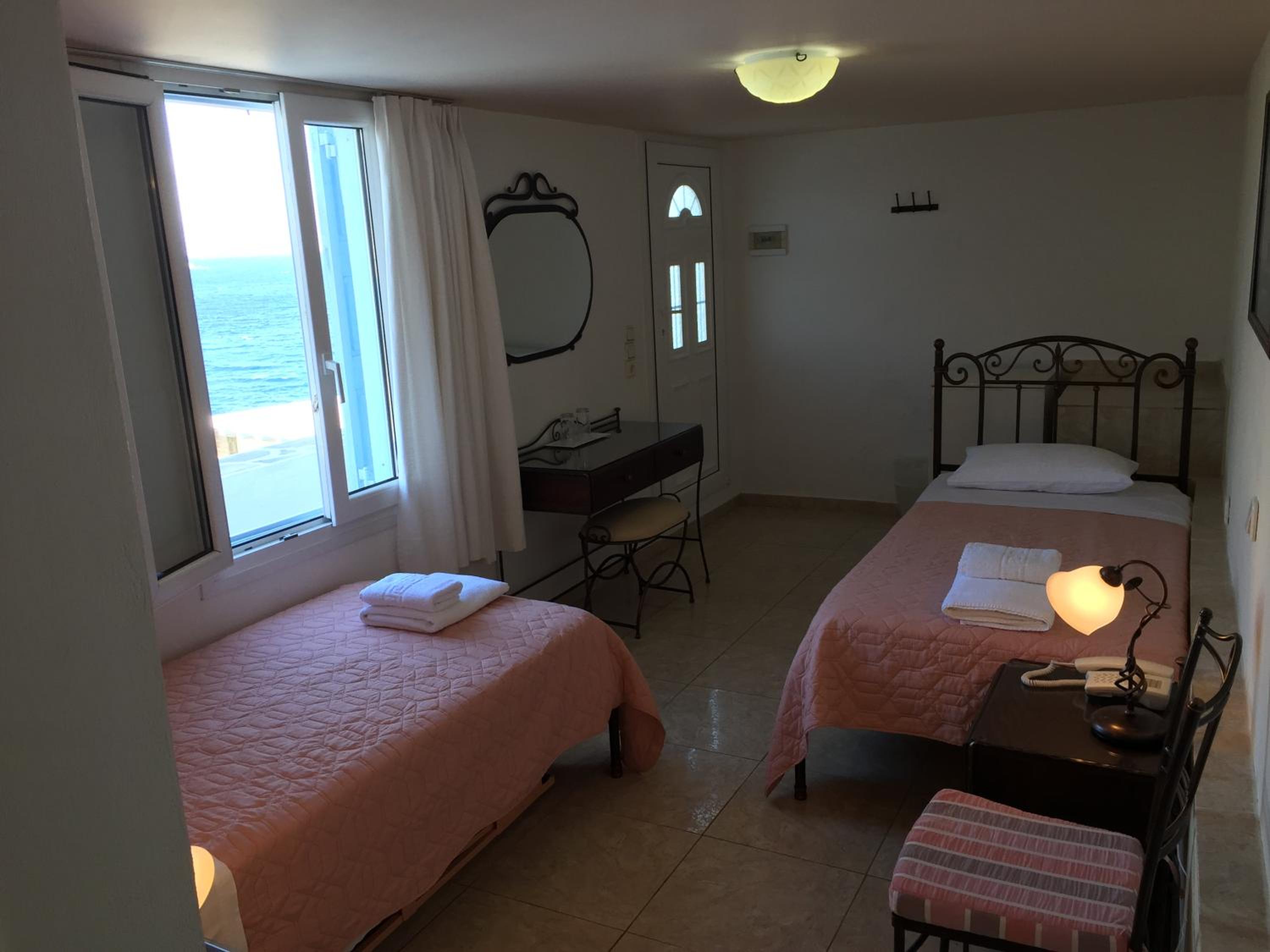 Budget Twin Room with Sea View