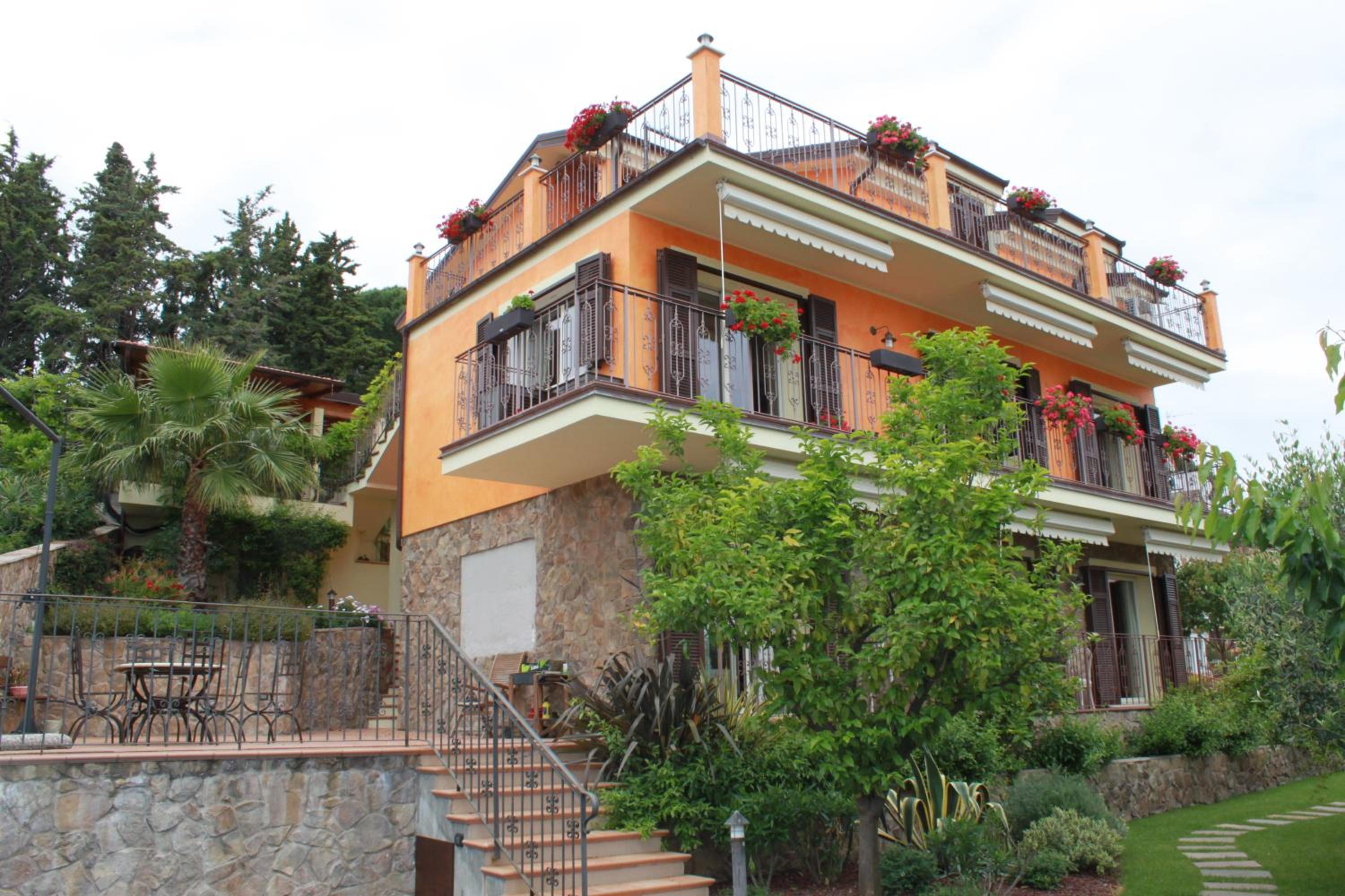 Two-Bedroom Villa - Photo 36