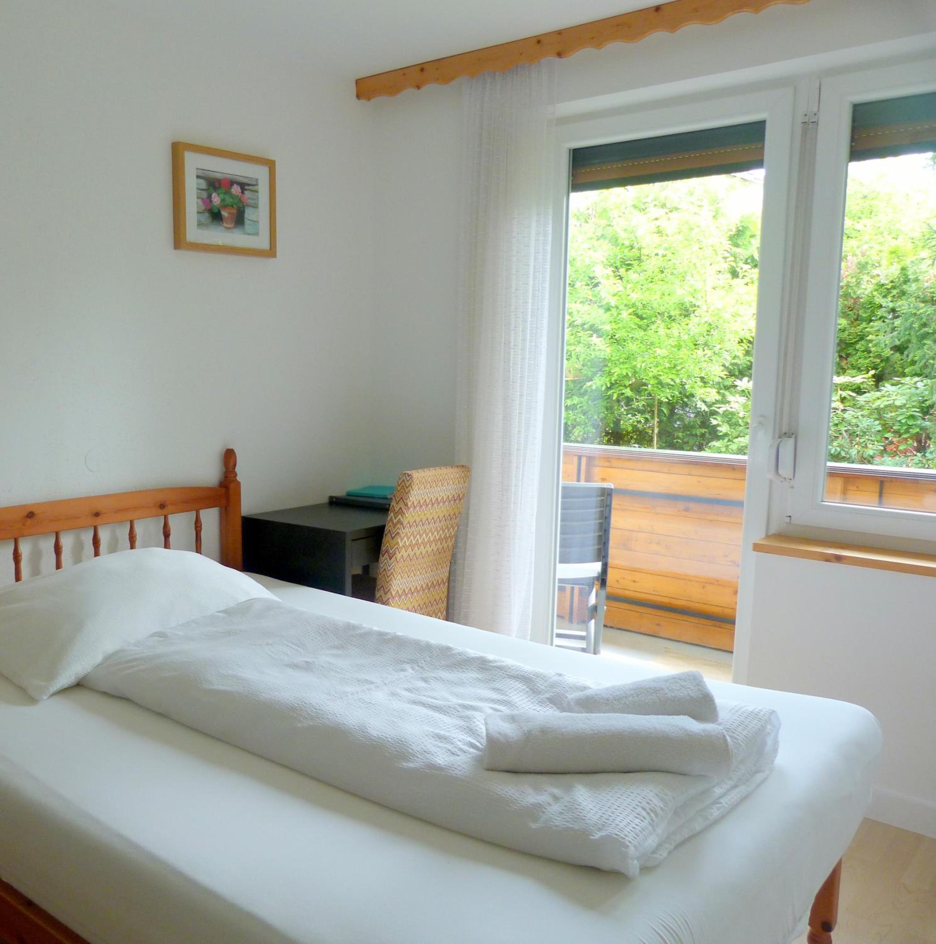 Single Room with Balcony and Garden View
