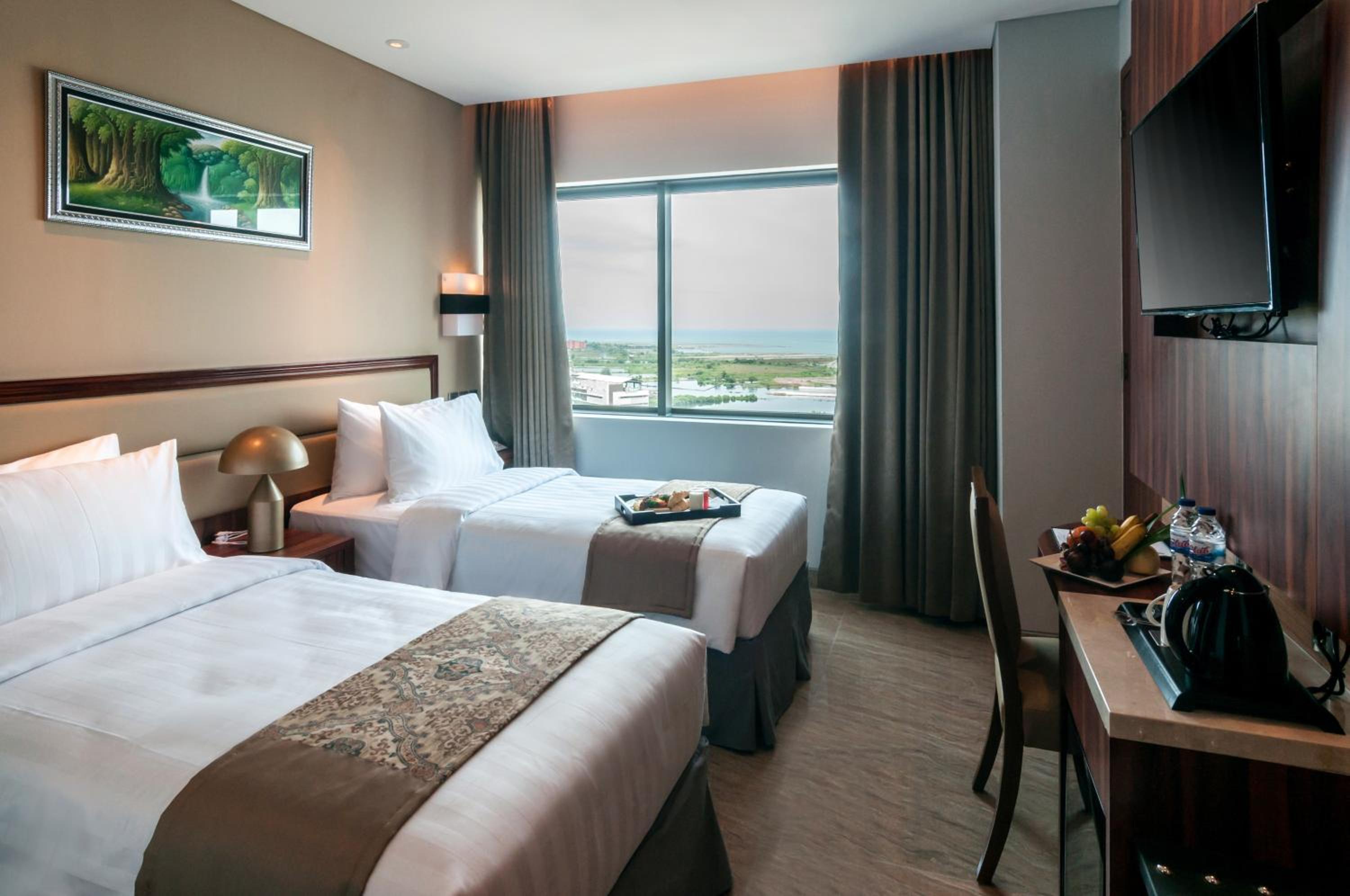 Deluxe Twin Room with Sea View photo 1