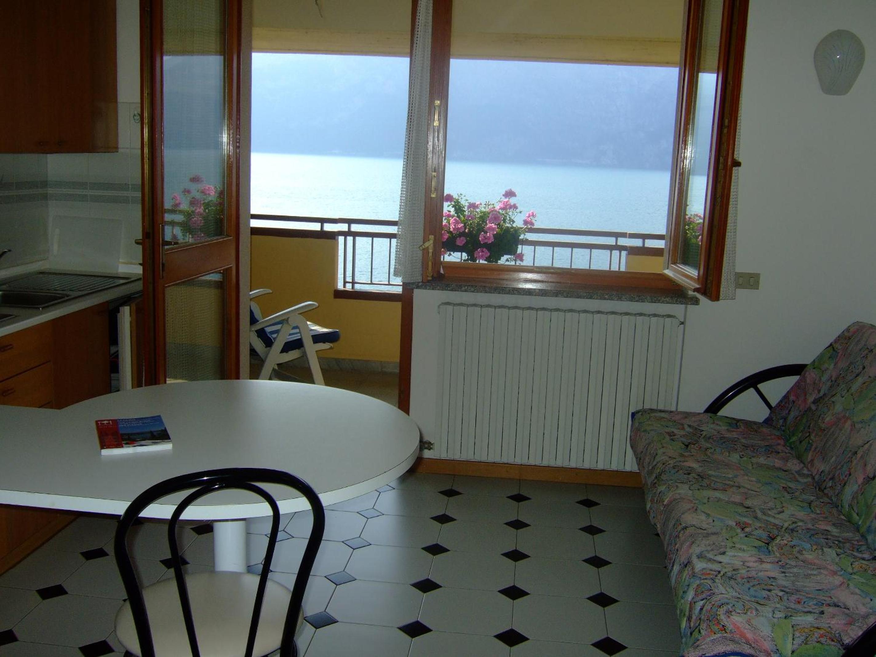 Studio With Lake View photo 1