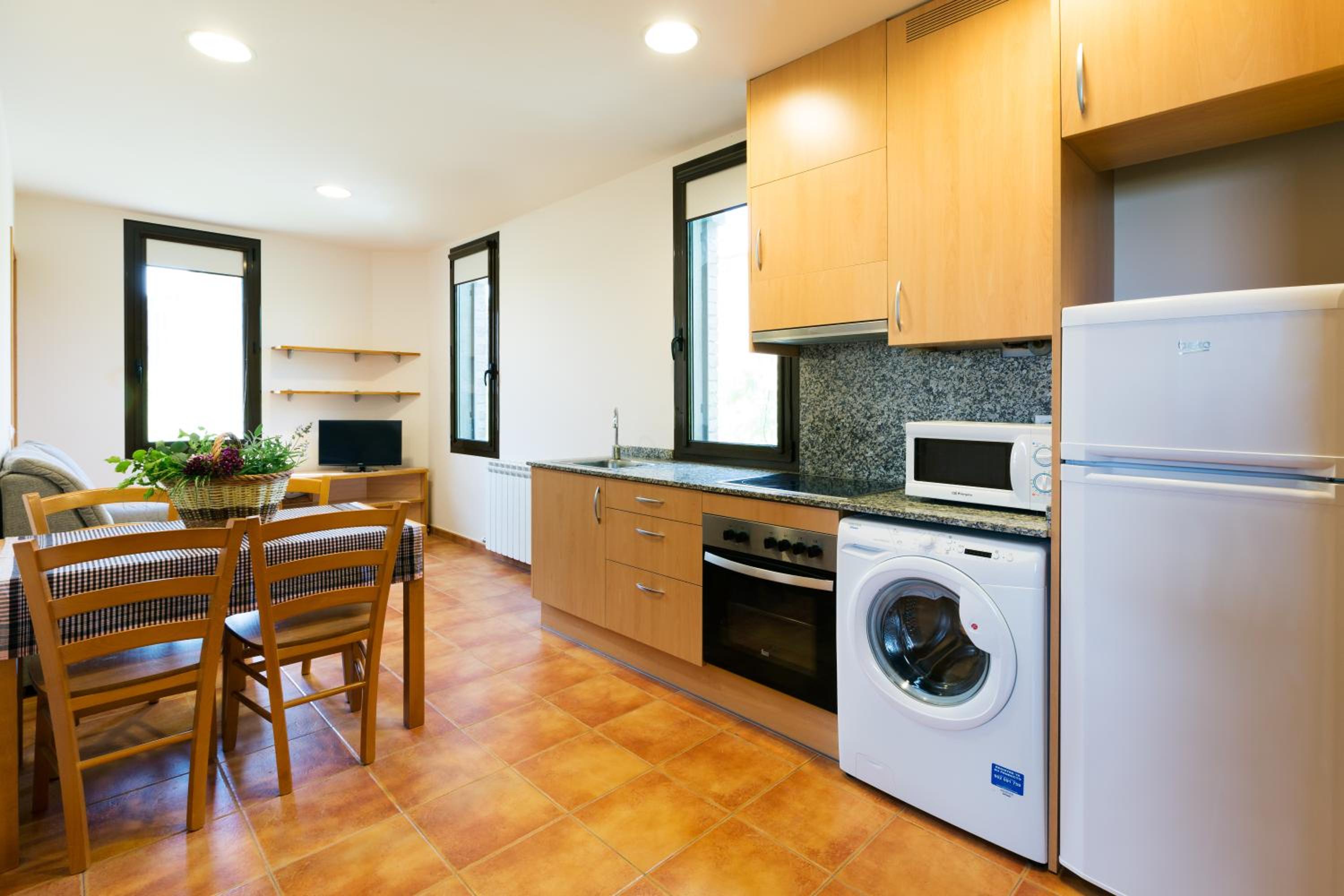 Two-Bedroom Apartment - Photo 5