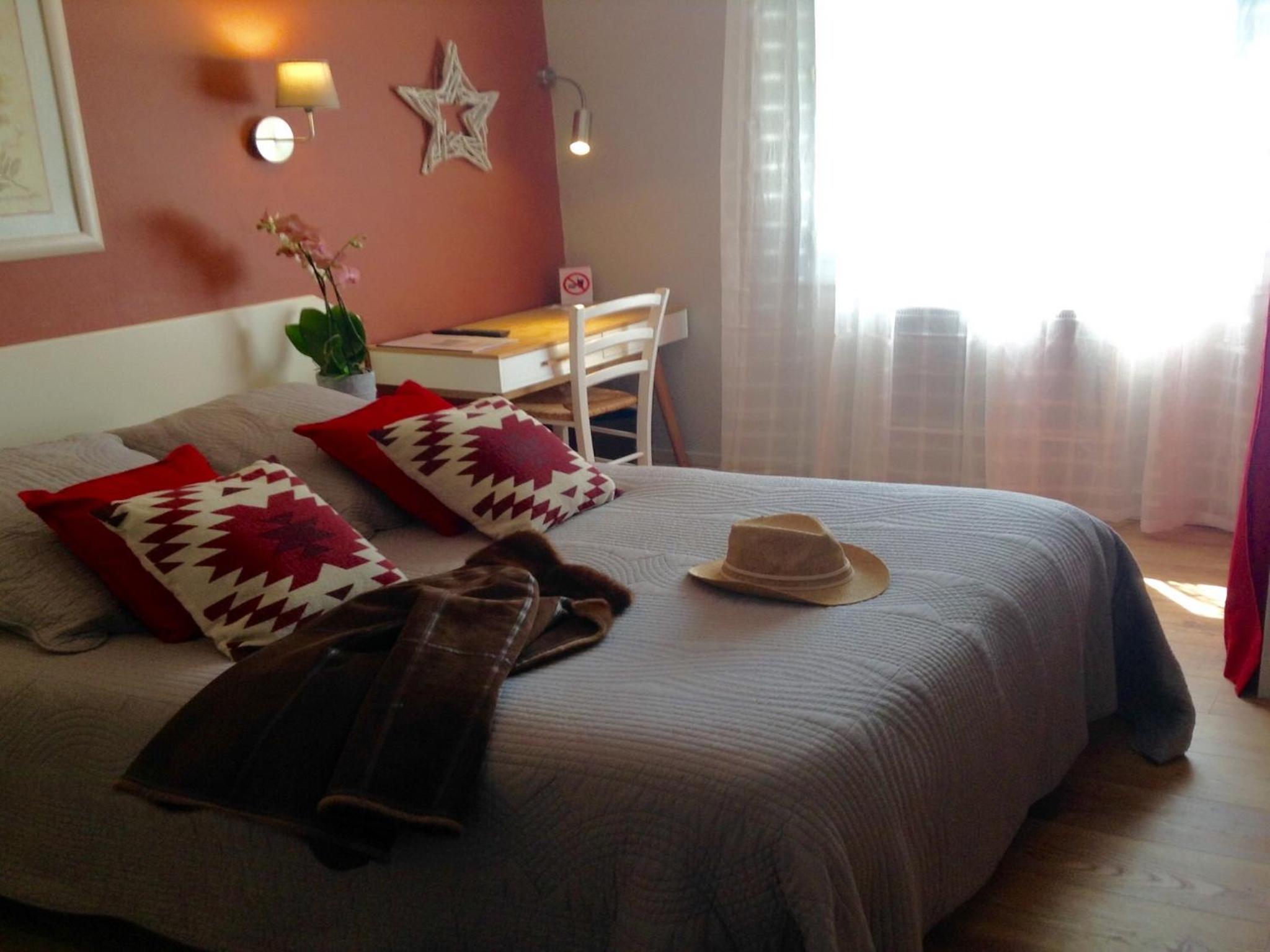 Standard Double Room photo 2
