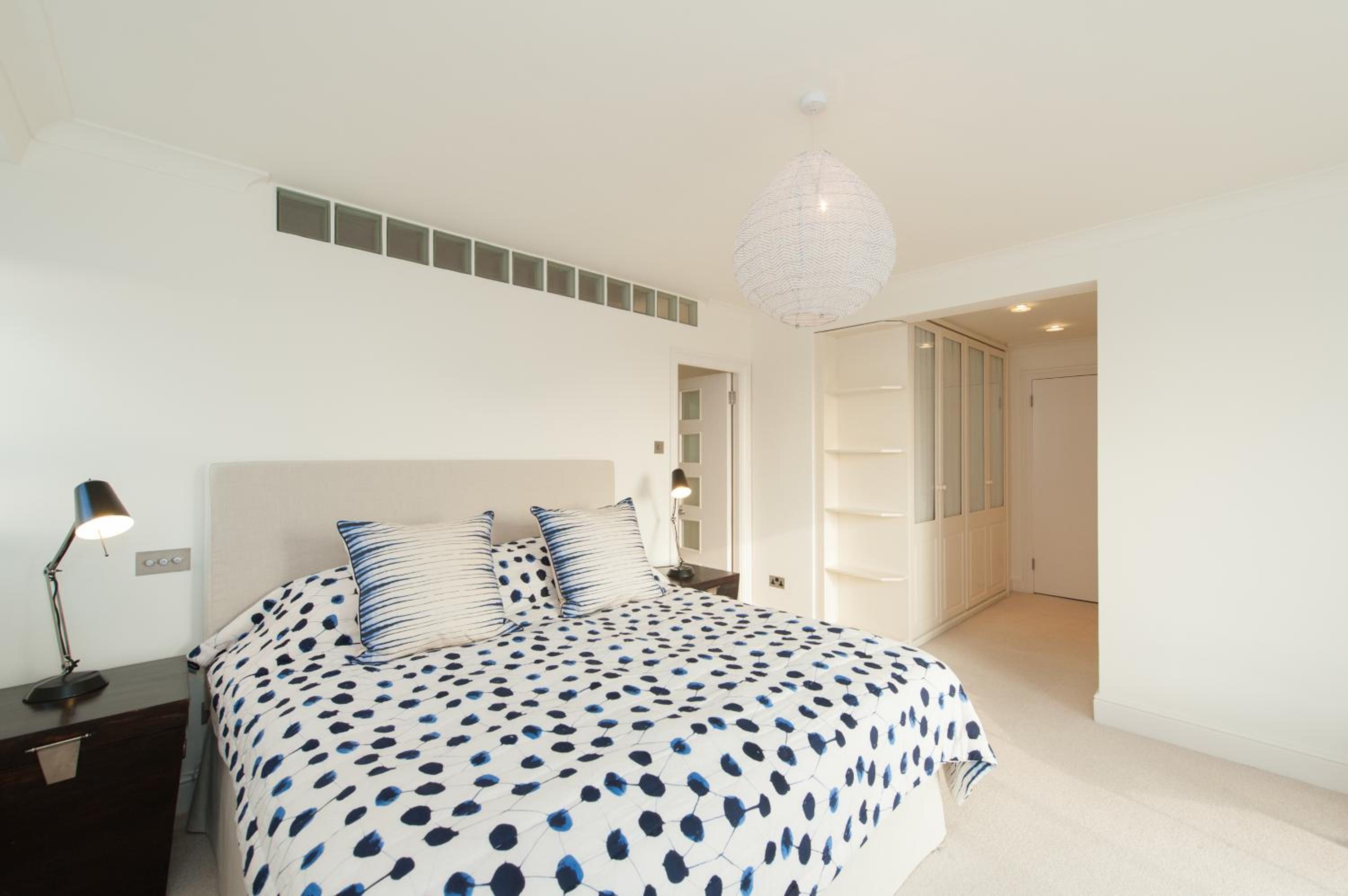 Three-Bedroom Penthouse Apartment photo 3