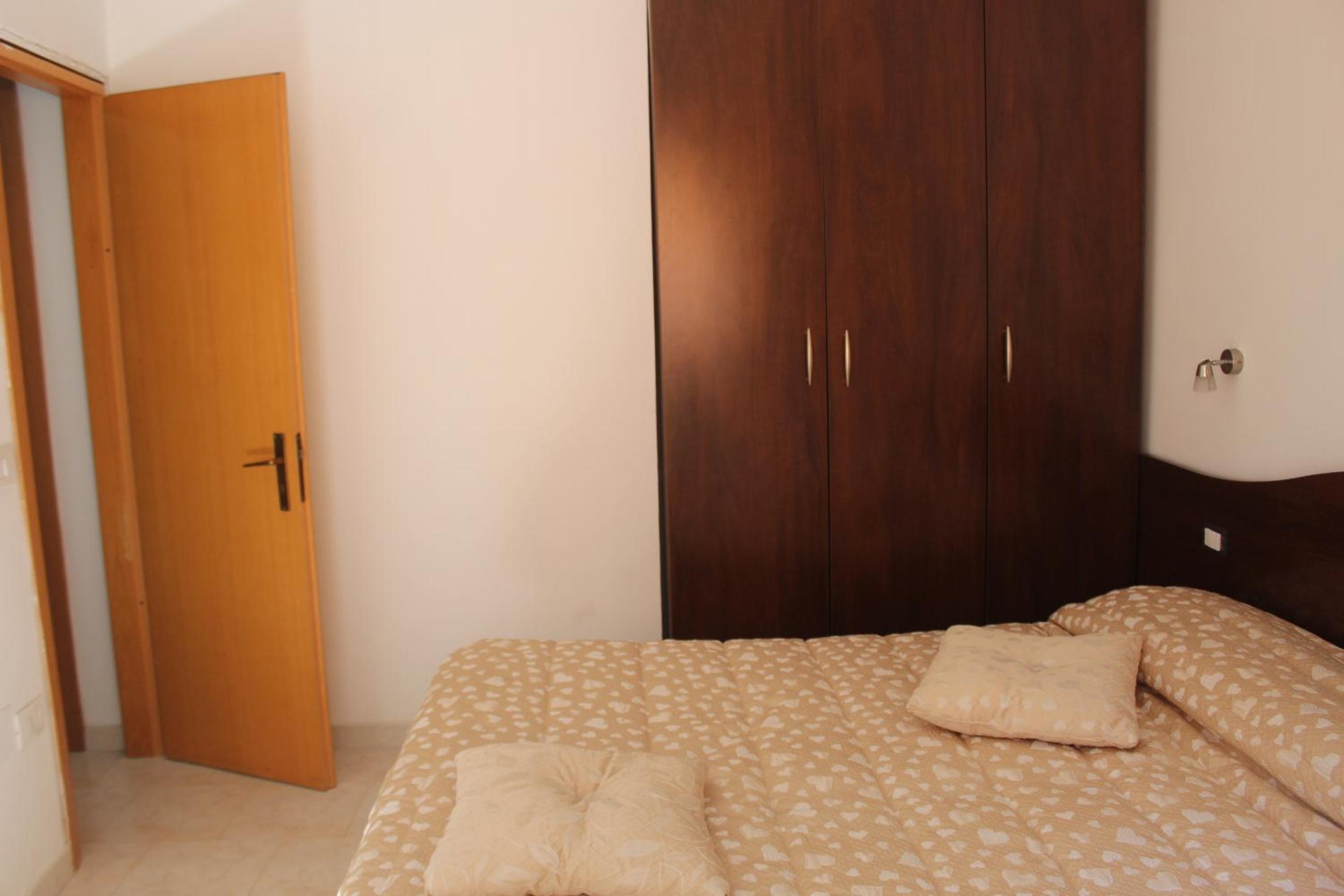 One-Bedroom Apartment With Sea View (6 Adults)