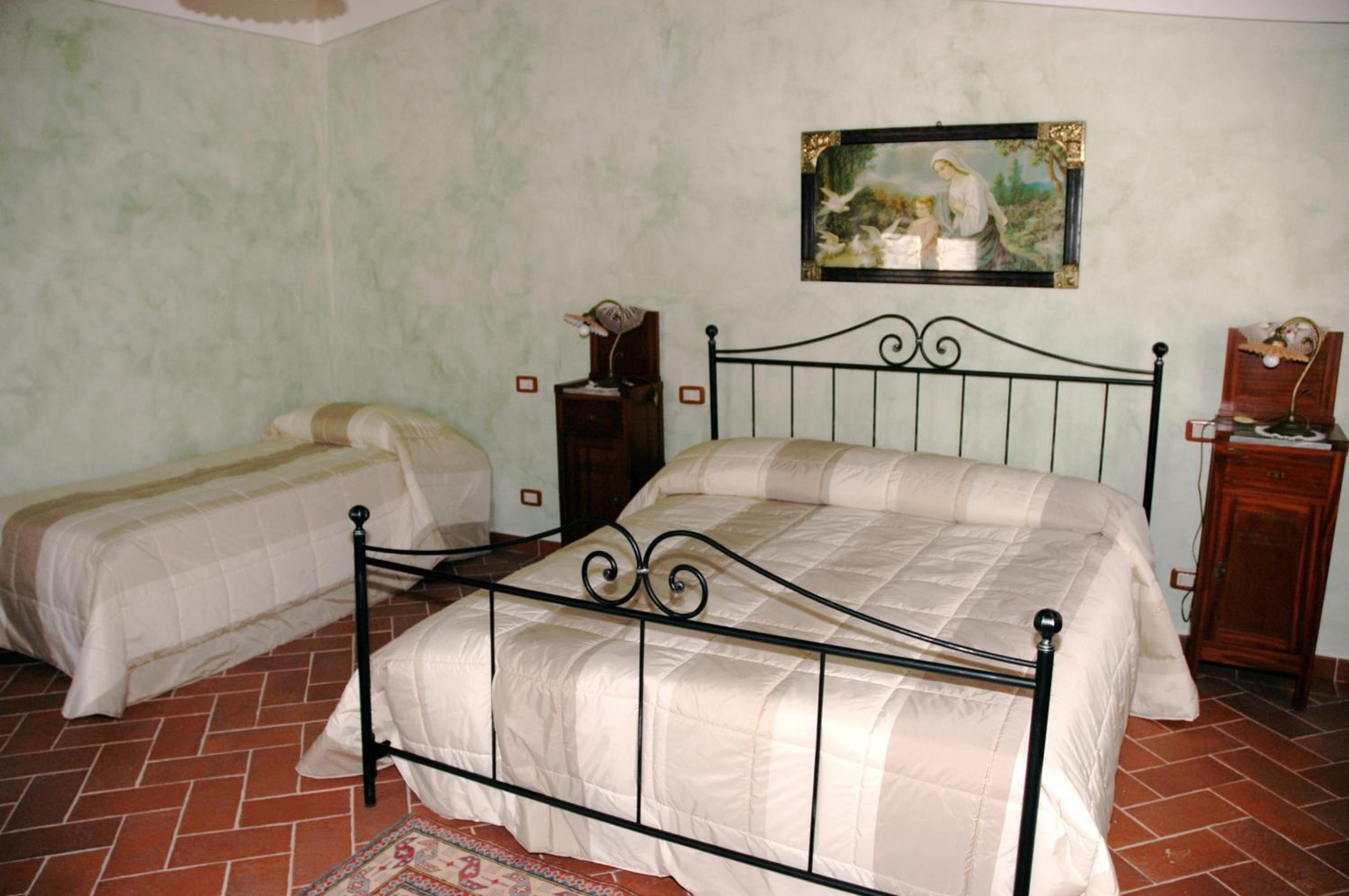 Triple Room - Photo 1