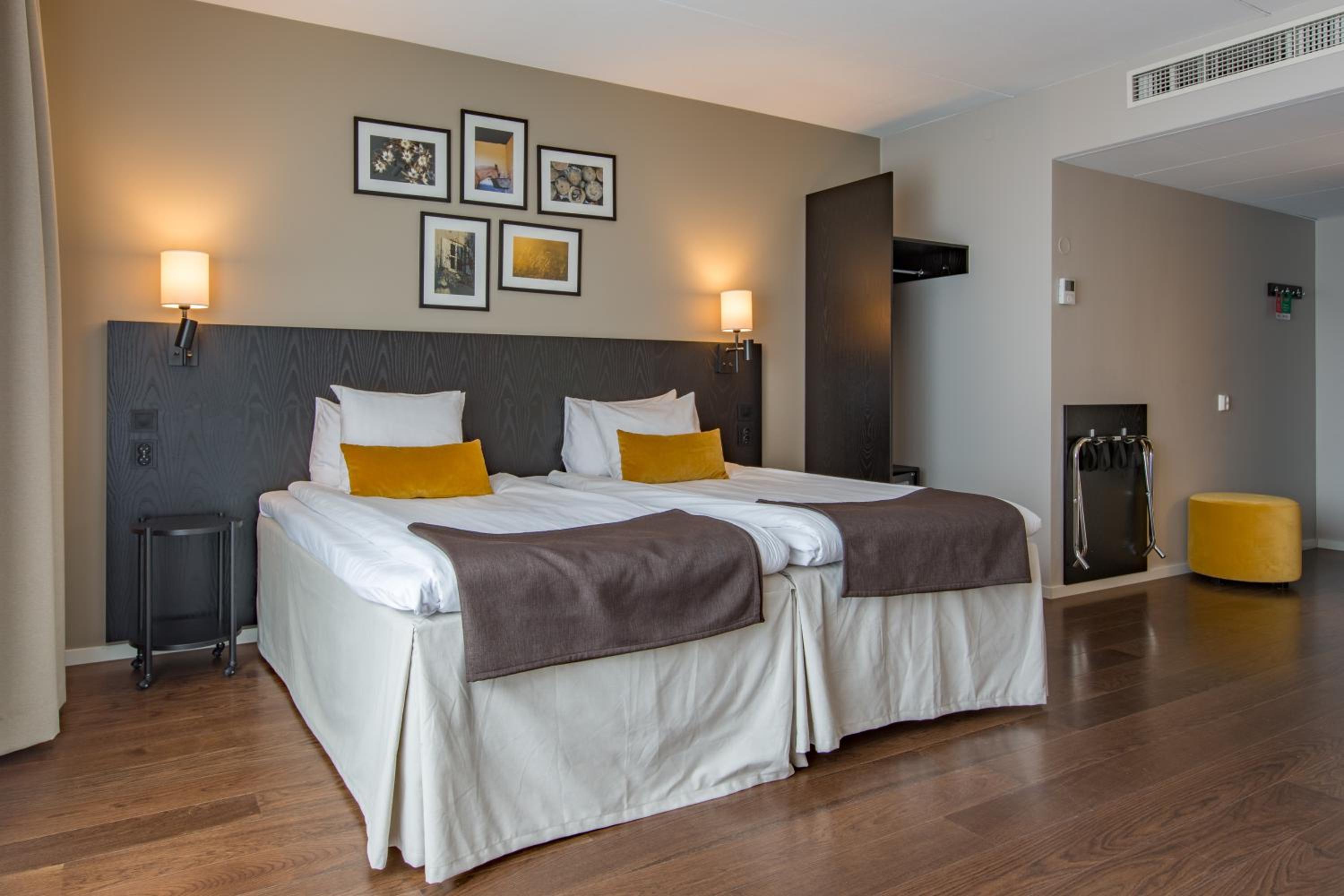 Deluxe Twin Room - Photo 6