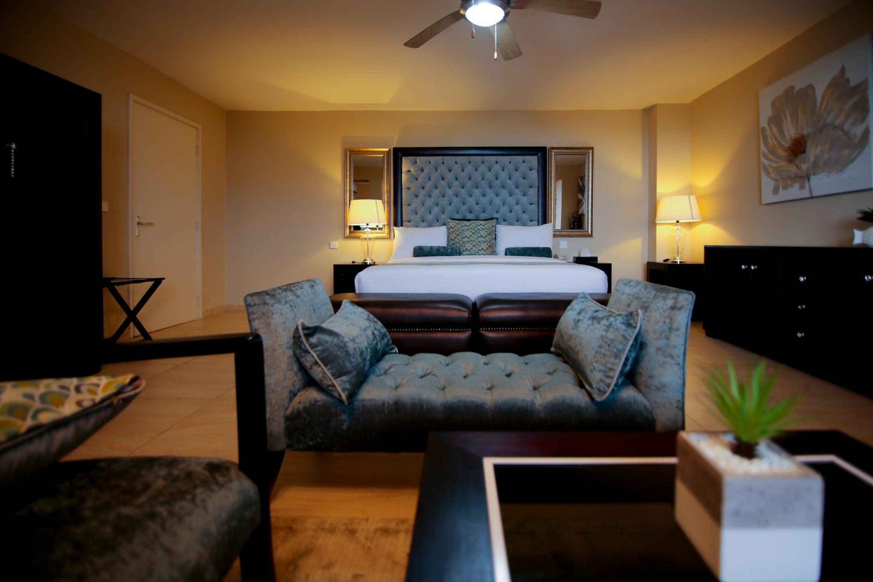 King Suite - Photo 7