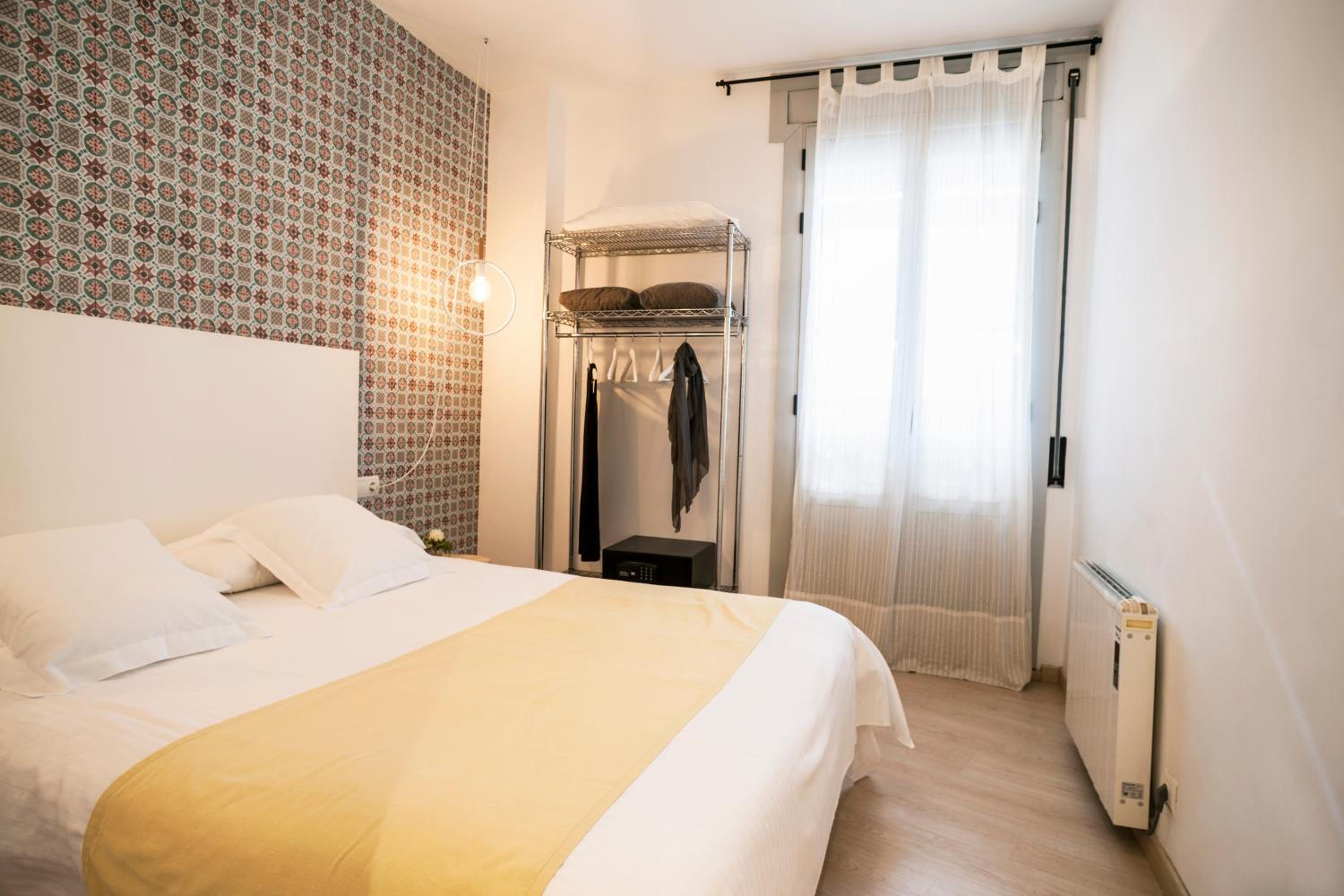 Apartamento de dos habitaciones - Calle Pelayo (4 adultos)