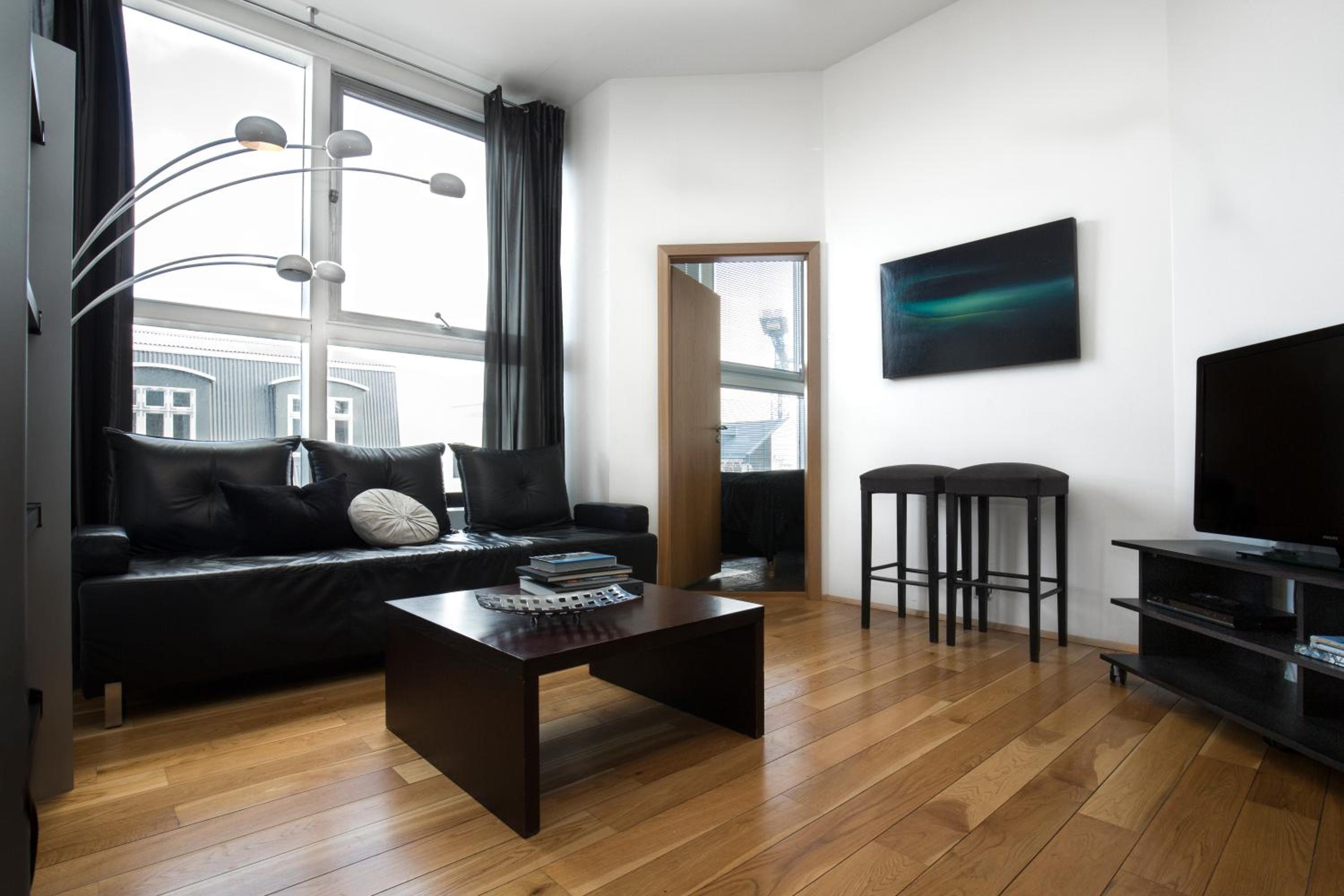 Two-Bedroom Apartment - Photo 8