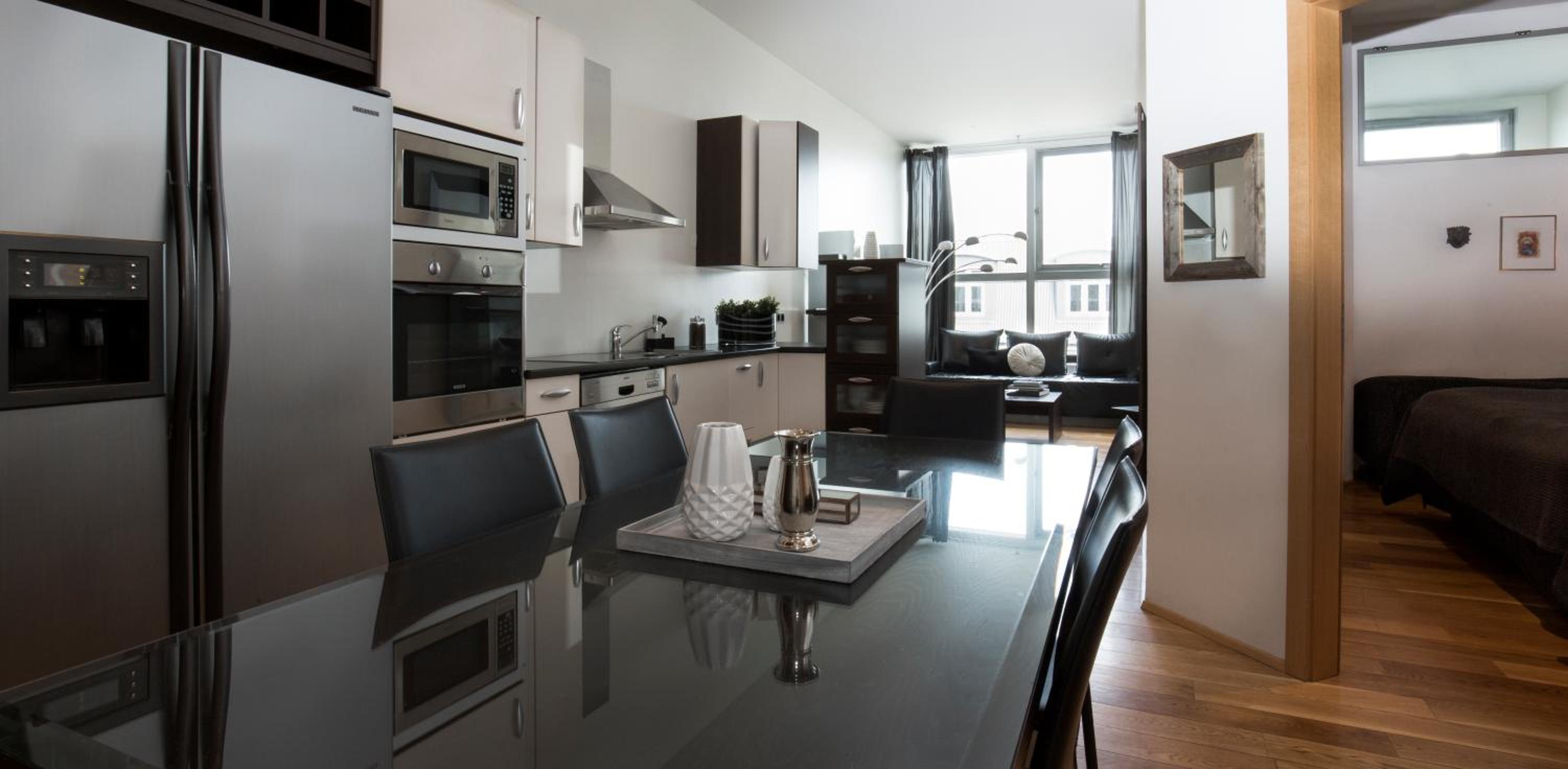 Two-Bedroom Apartment - Photo 5