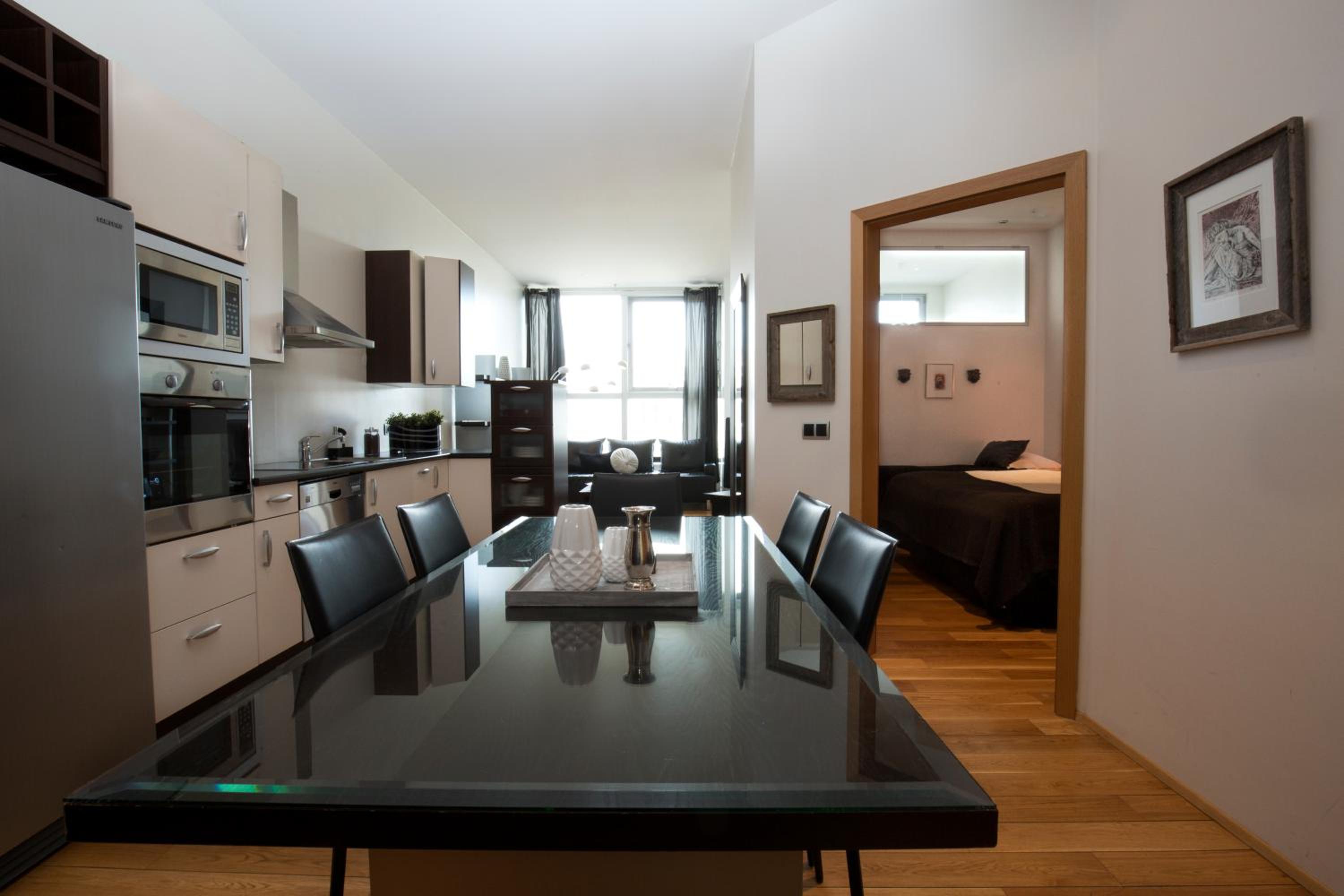 Two-Bedroom Apartment - Photo 11