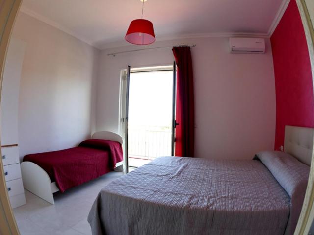 Quadruple Room with Private Bathroom photo 3