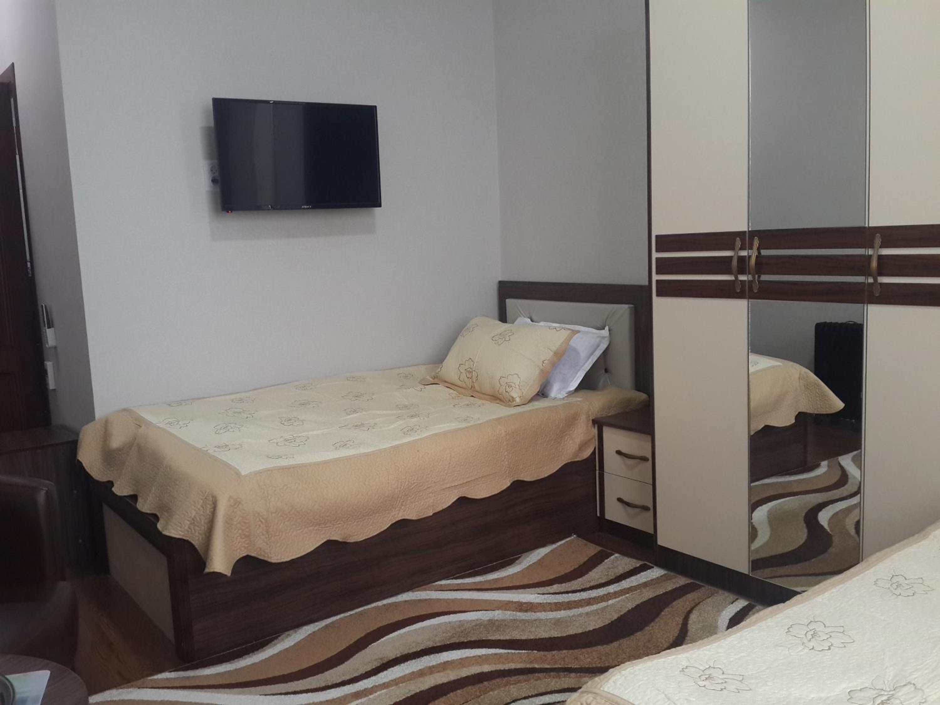 Twin Room With Shared Bathroom