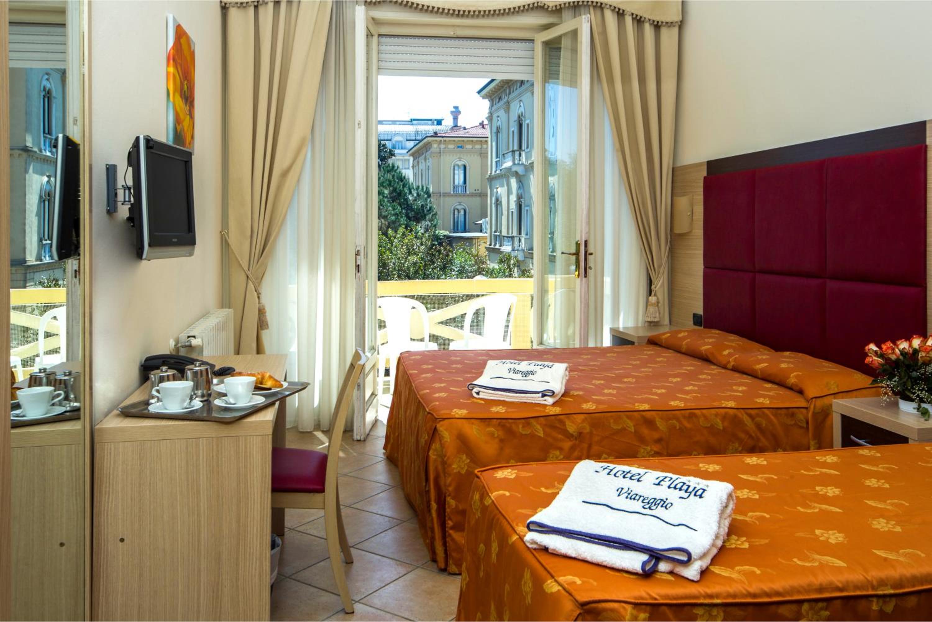 Triple Room with Balcony and Sea View photo 3