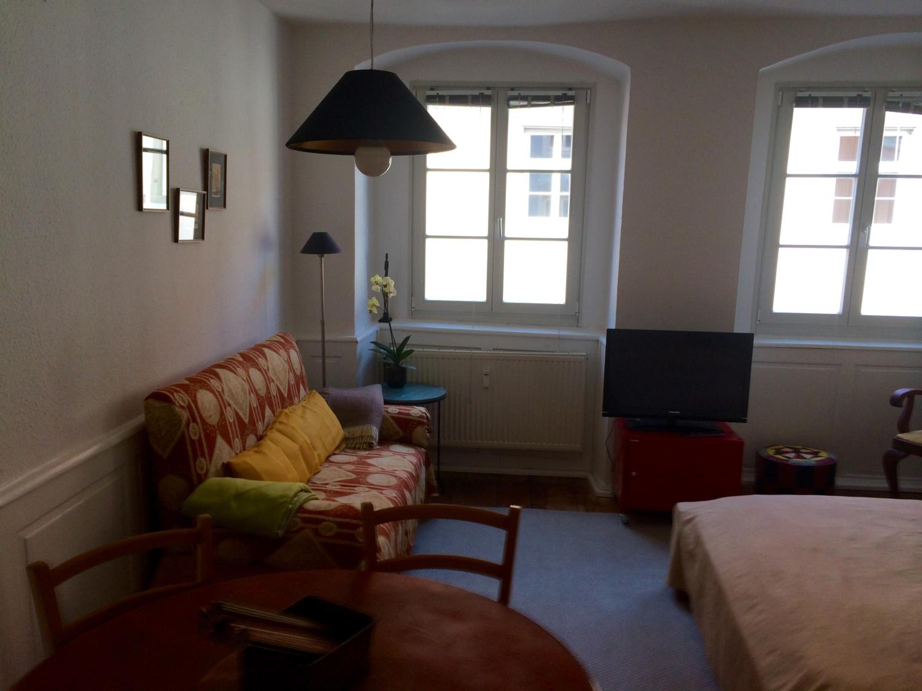 Studio Apartment photo 1