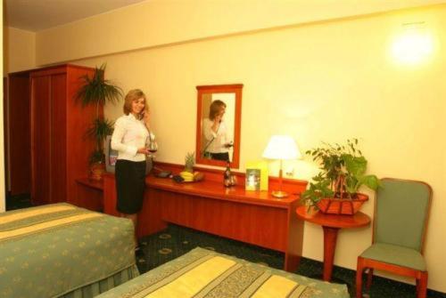 Double or Twin Room - Photo 3