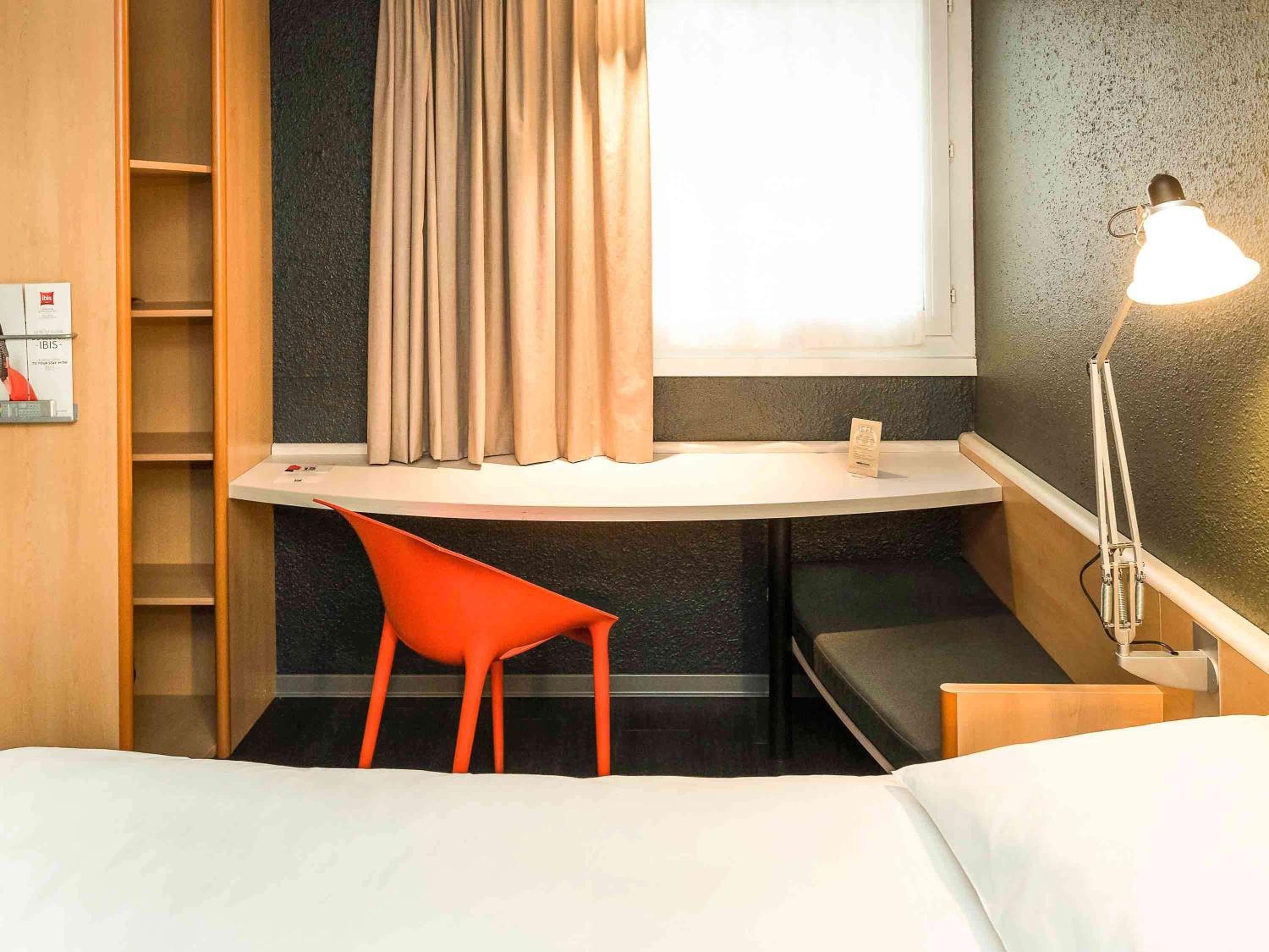 Standard Twin Room photo 3