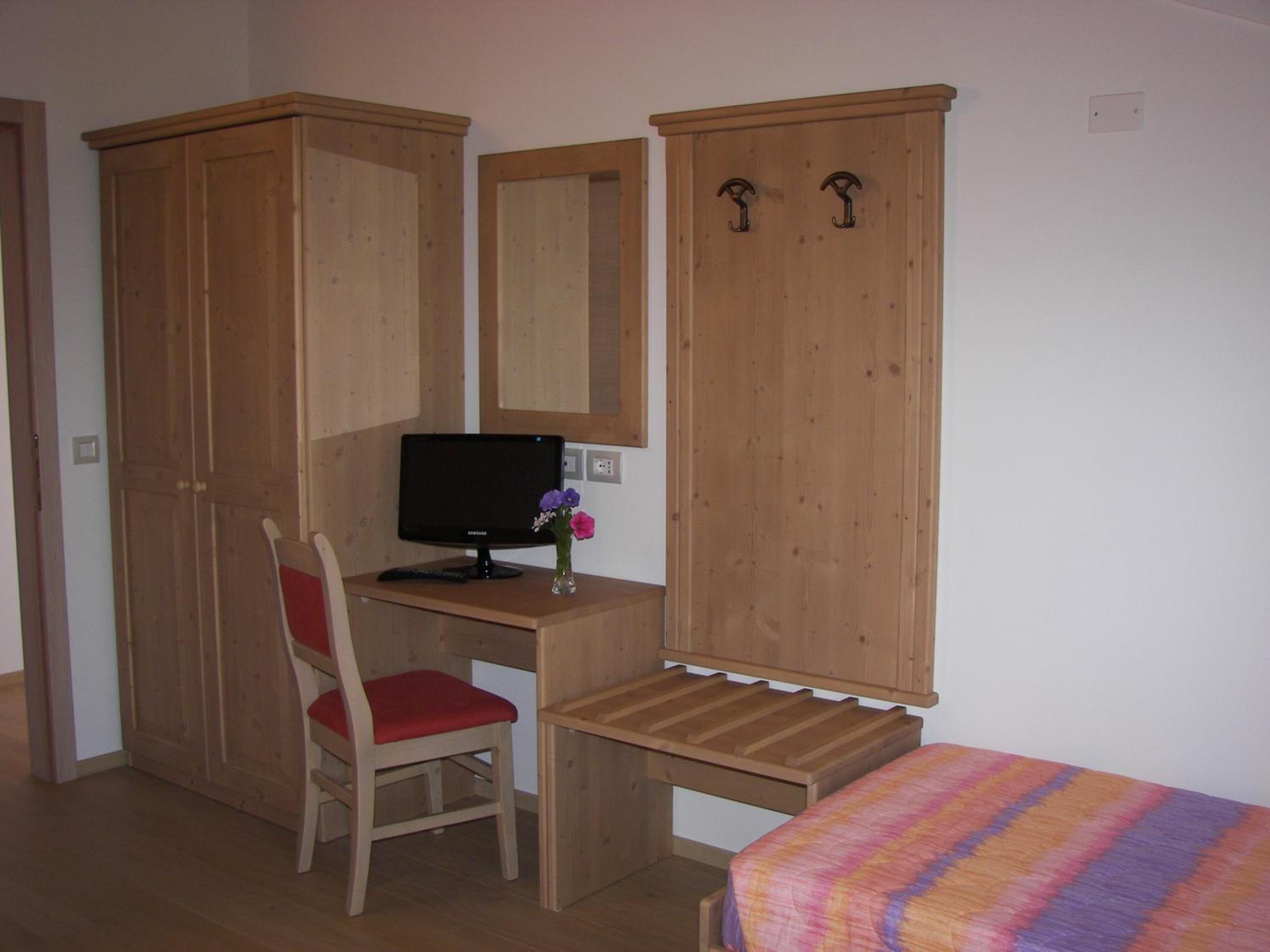 Family Room photo 3