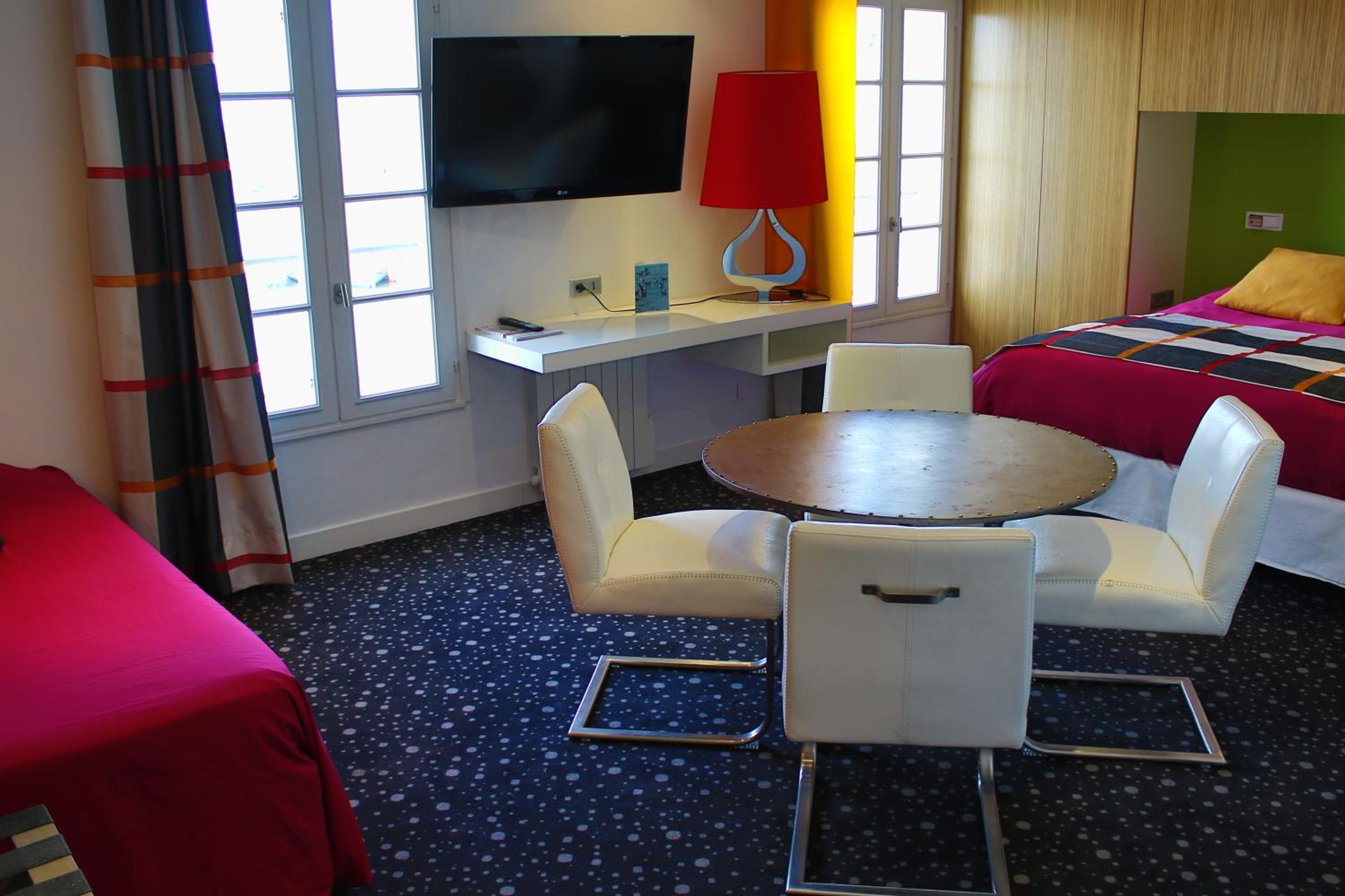 Deluxe Triple Room with Sea View photo 2