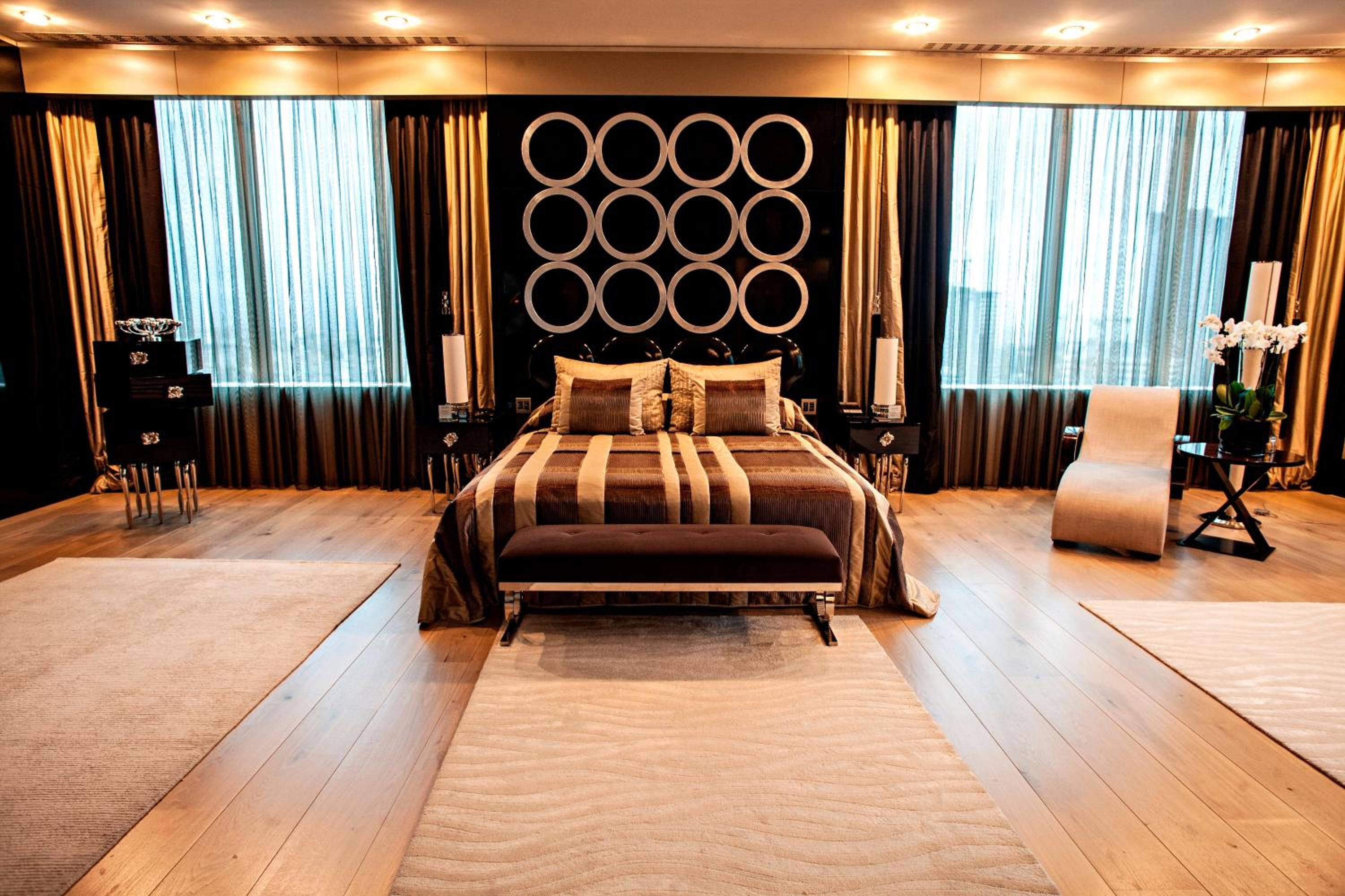 Penthouse Suite