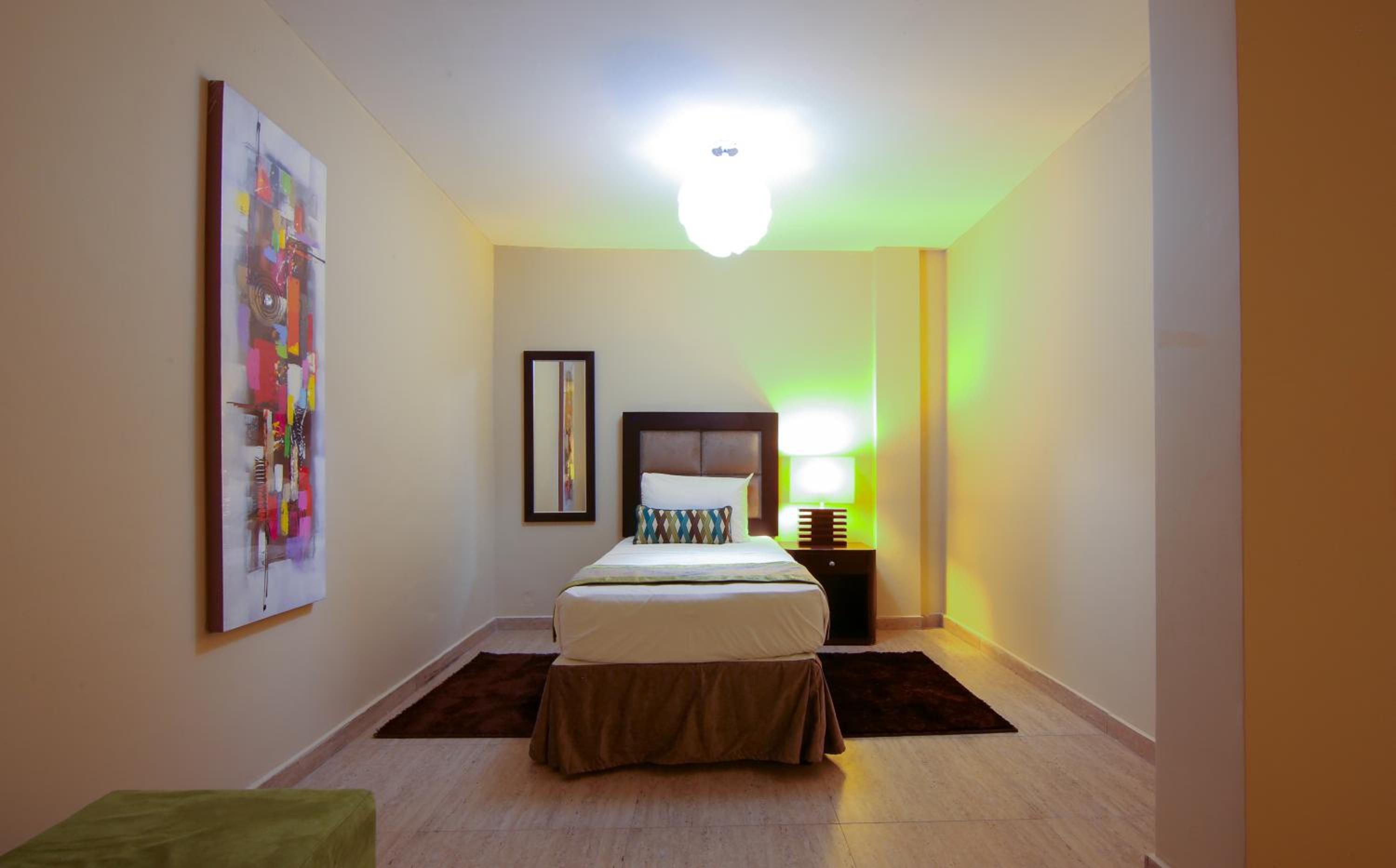 Family Room with Double and Single Beds - Photo 5