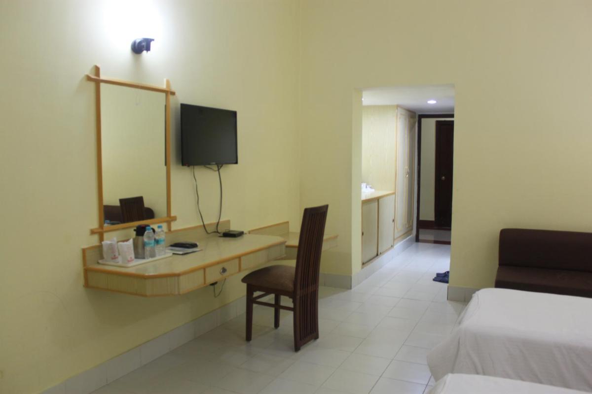 Deluxe Double or Twin Room - Photo 15