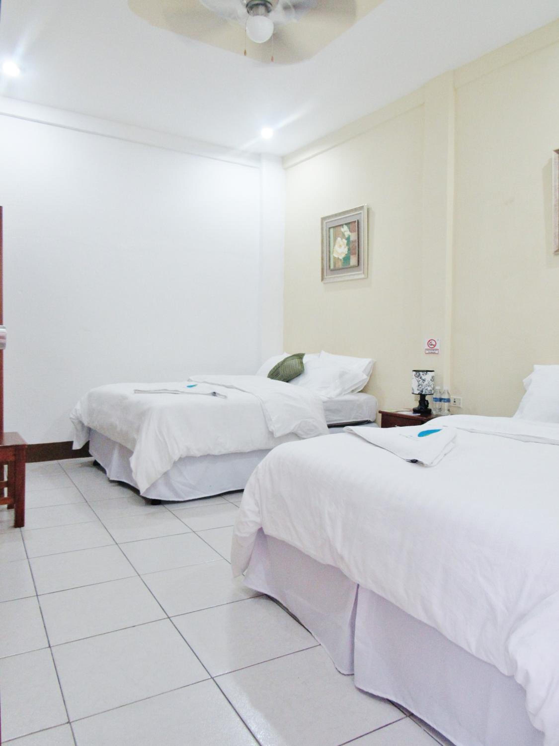 Deluxe Twin Room photo 3