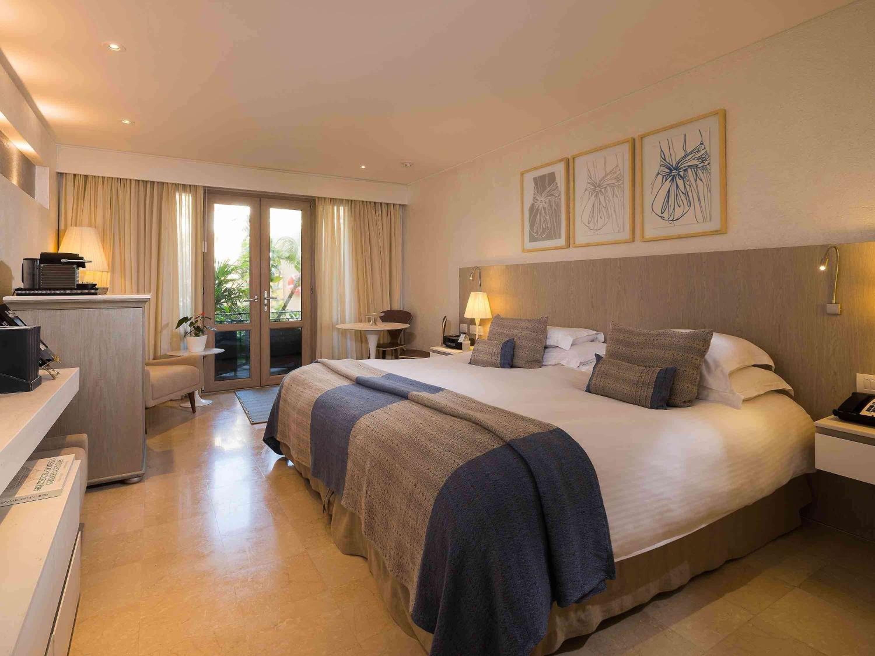 Superior King Room with Balcony or Terrace - Garden View - Photo 4
