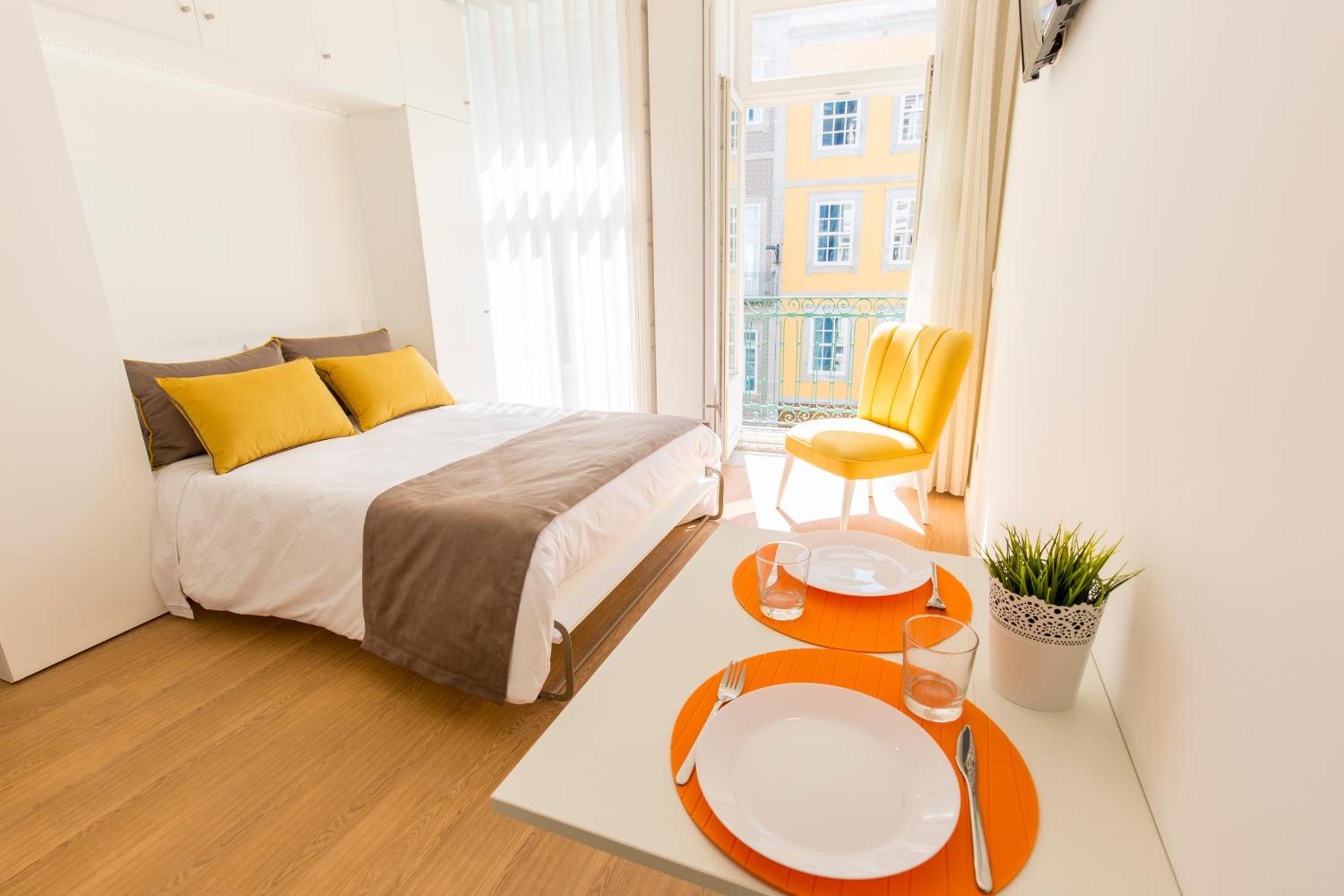 Apartment with Balcony