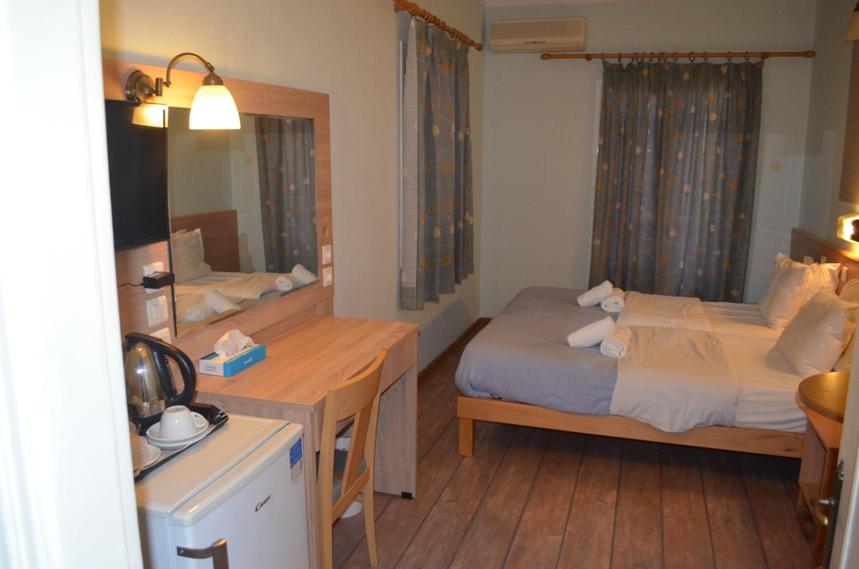 Double Room with Garden or Sea View - Photo 5