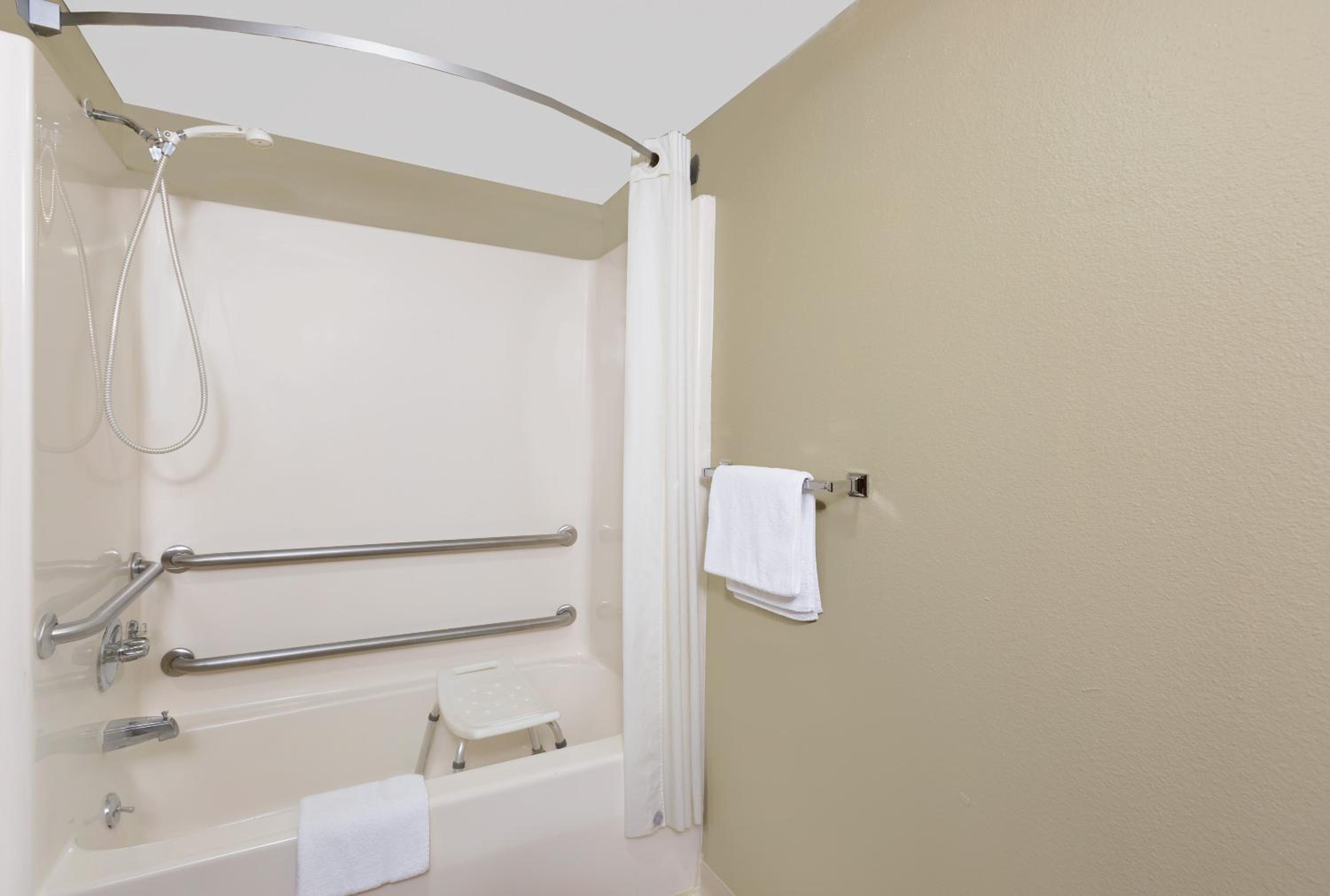 Queen Room - Disability Access/Non-Smoking - Photo 2