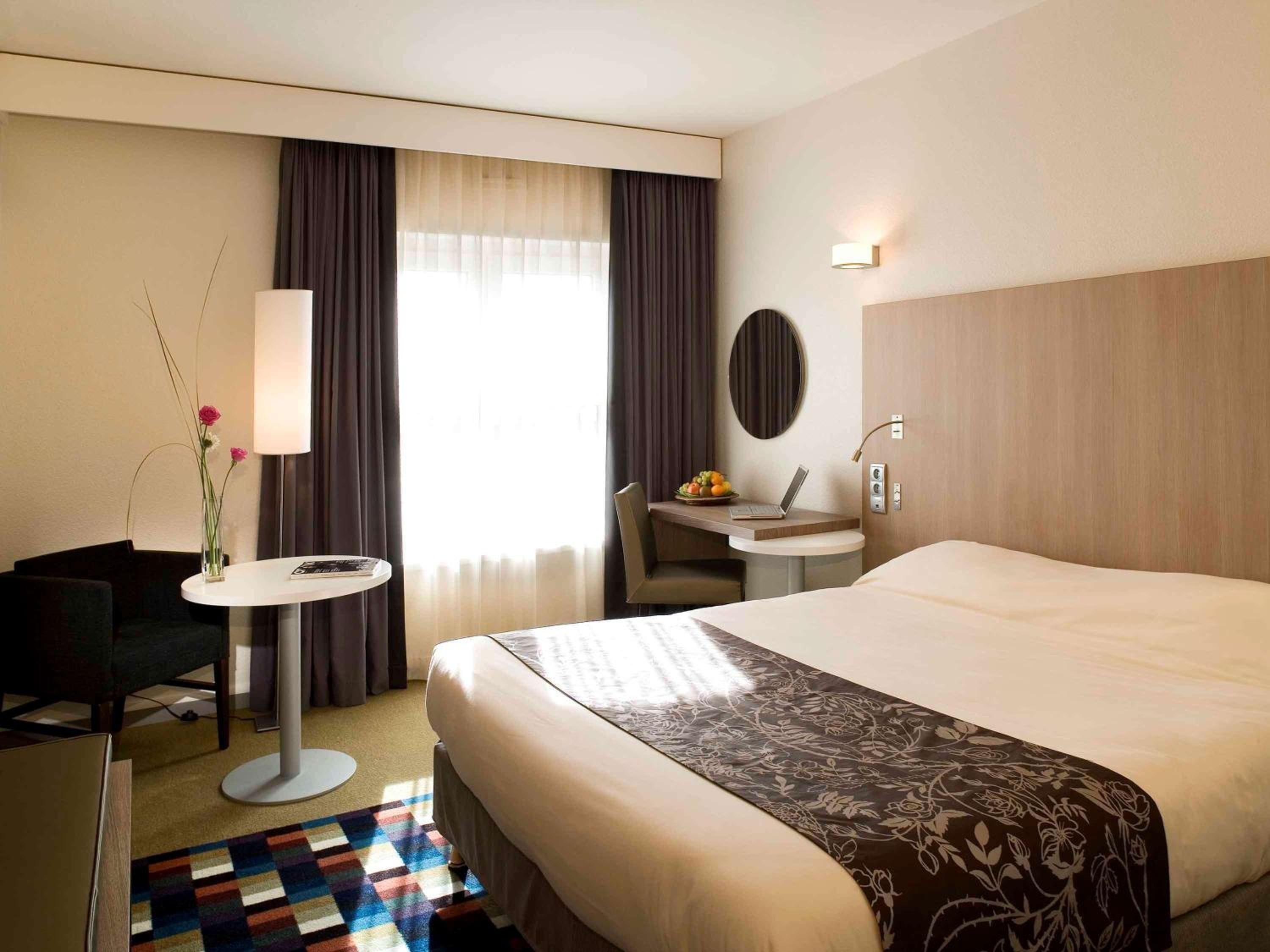 Standard Double Room - Photo 9