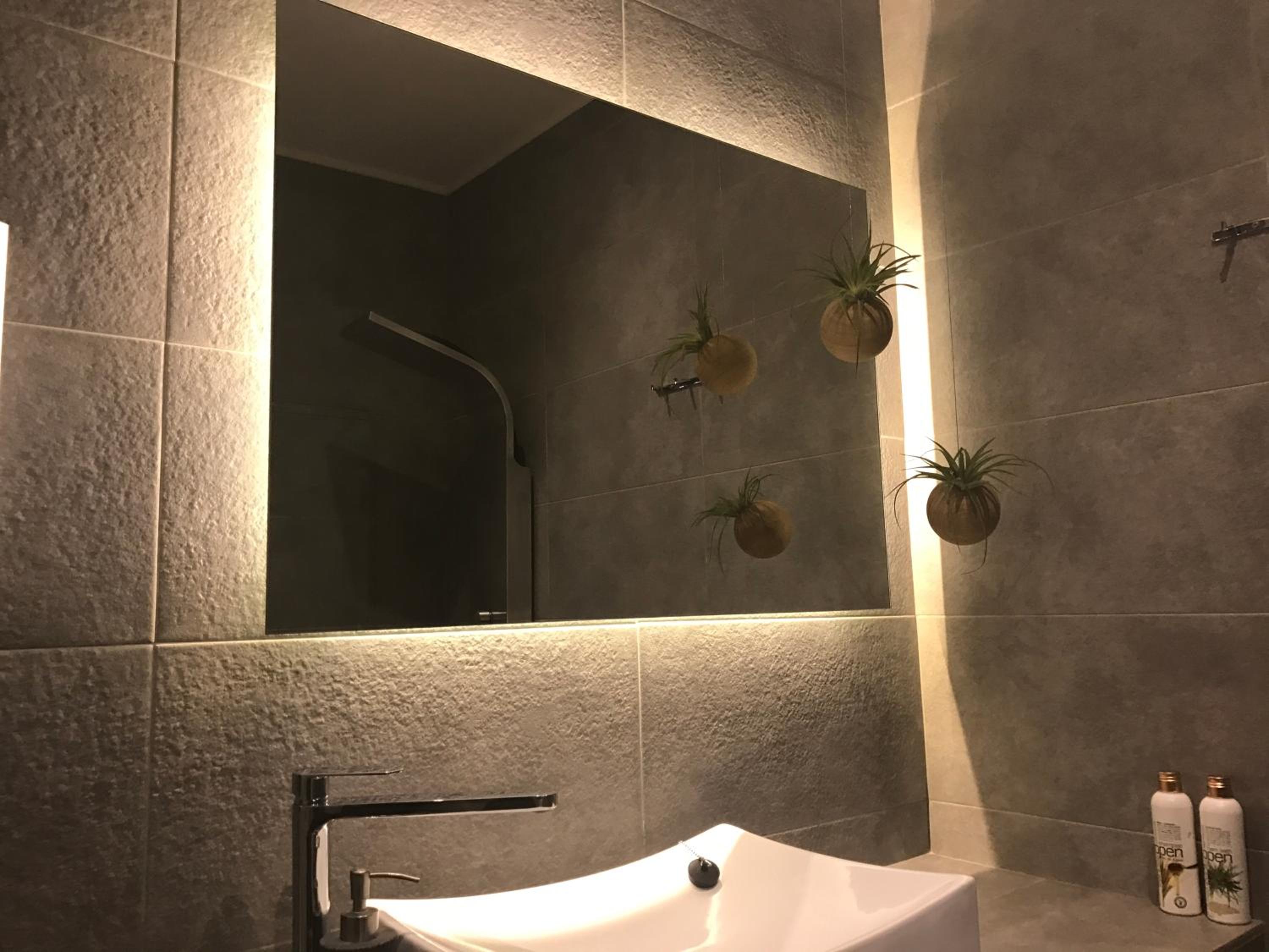Deluxe Suite Sea View with Private Hot Tub photo 3