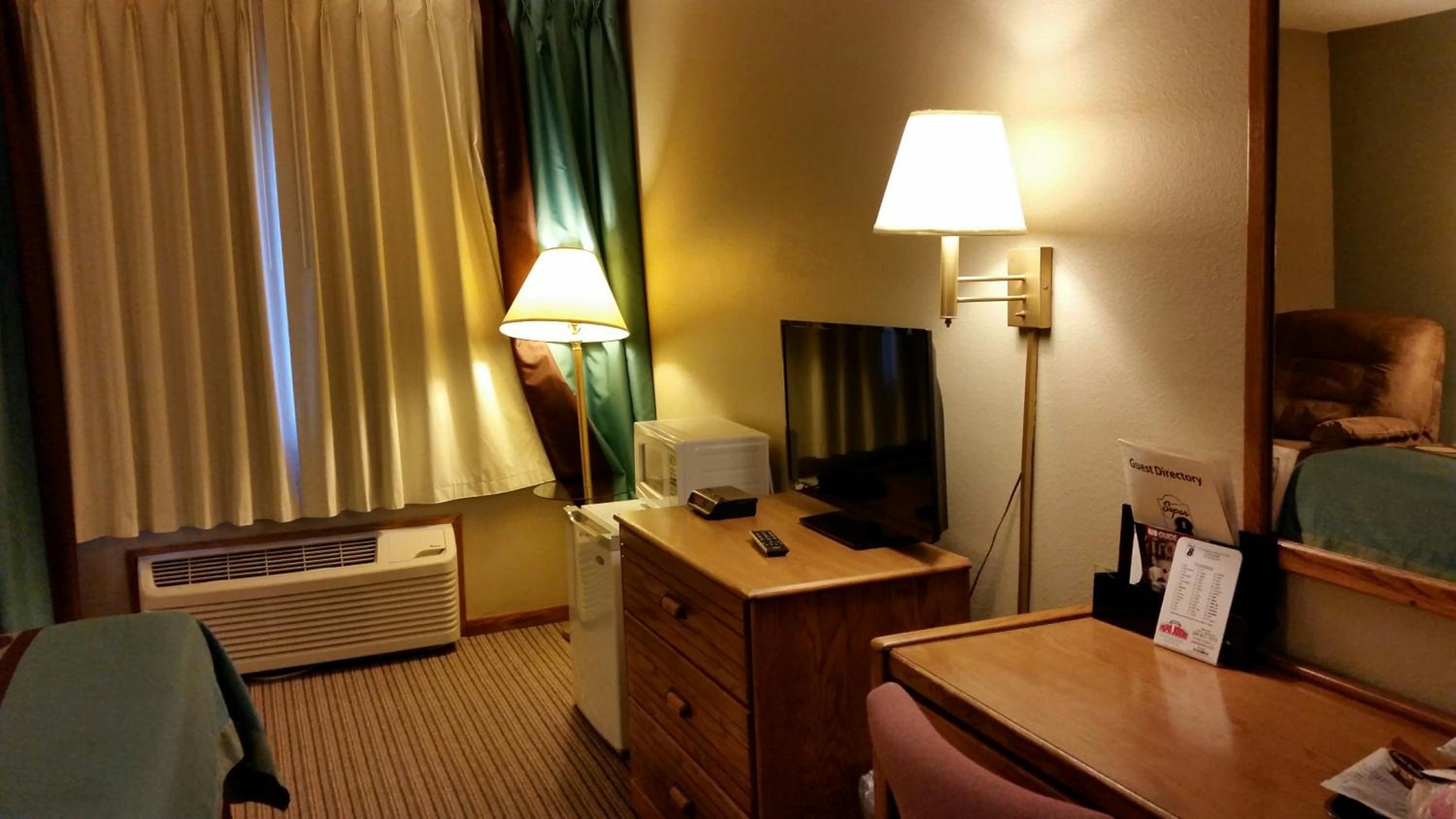 Queen Room - Disability Access/Non-Smoking - Photo 1