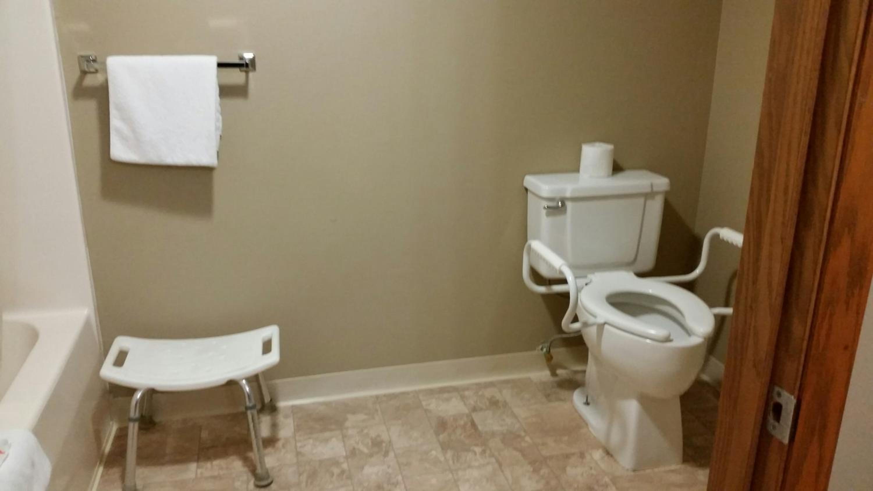 Queen Room - Disability Access/Non-Smoking - Photo 3