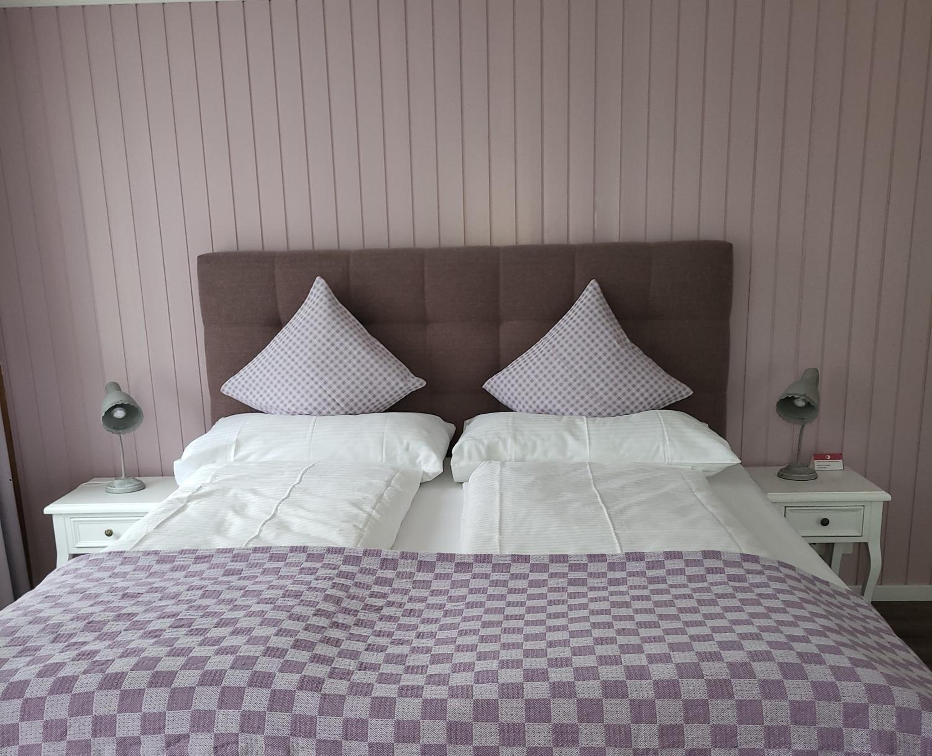 Deluxe Double Room with Shower