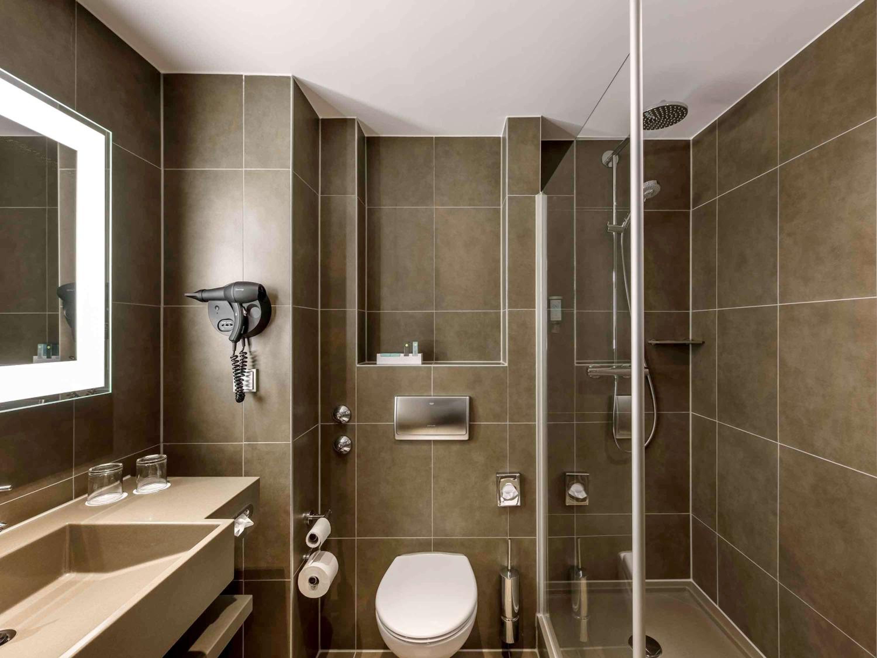 Standard Double Room - Photo 7
